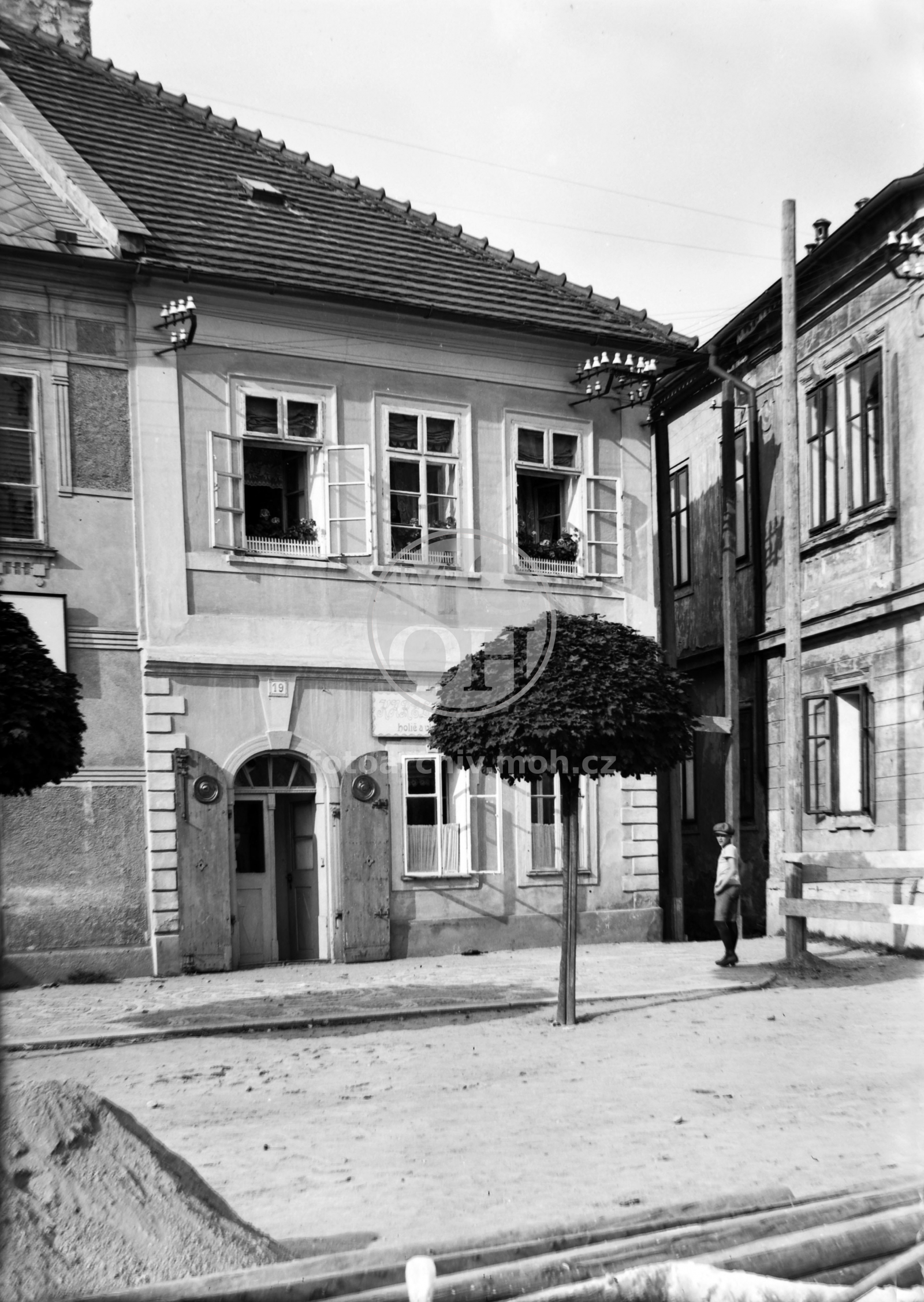 Negativ - Náměstí, dům čp. 19
