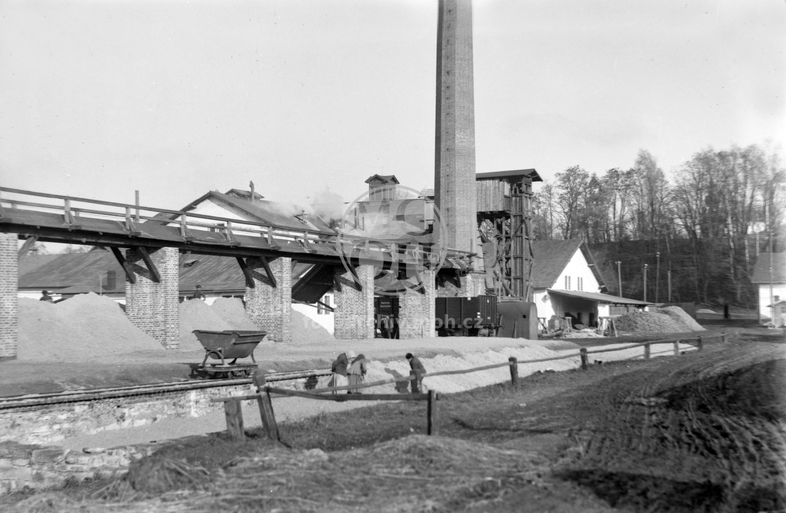 Negativ - Poslední  kampaň v cukrovaru
Cukrovar byl definitivně zrušen 29.4.1925.