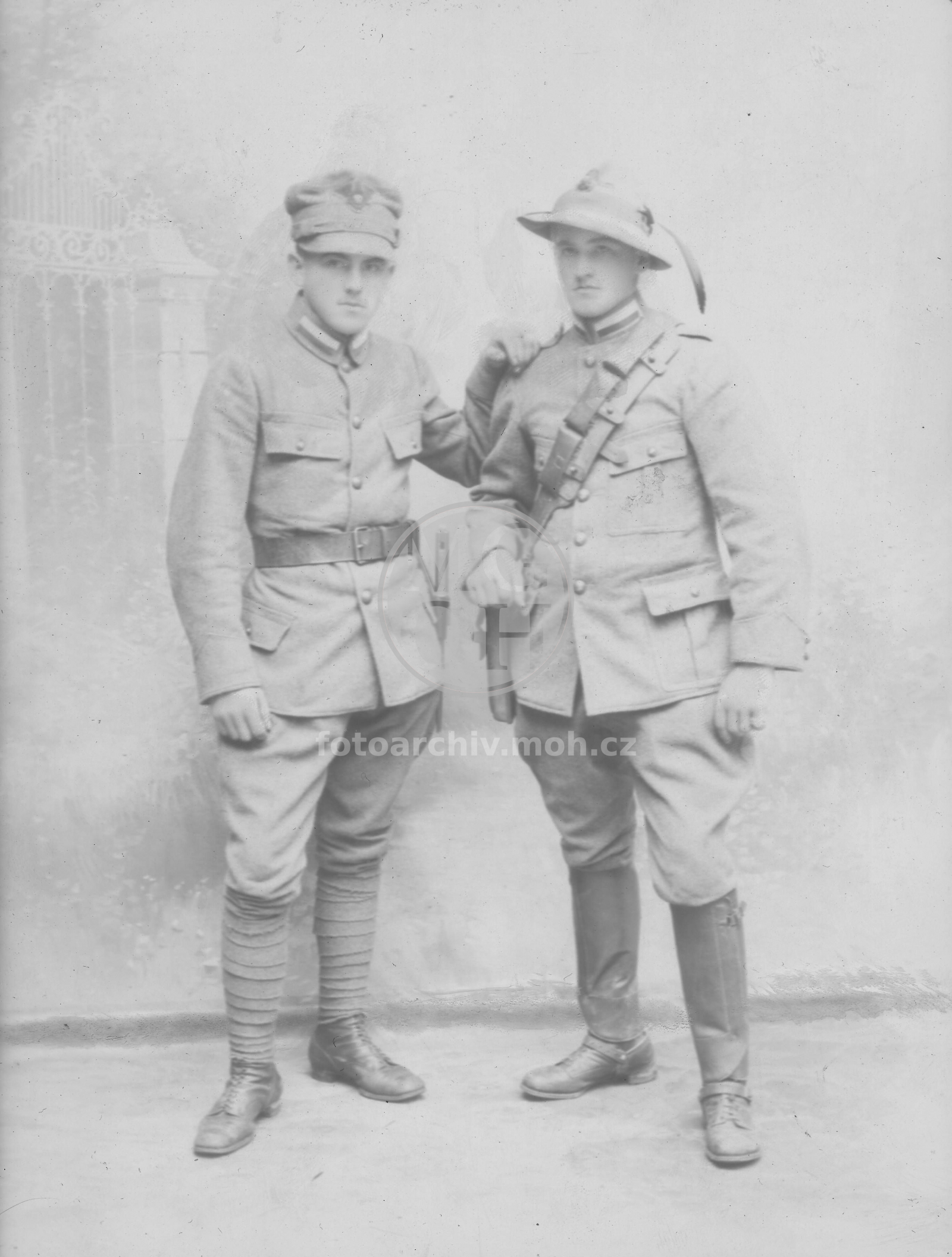 Negativ - Oblečení - dva italští legionáři