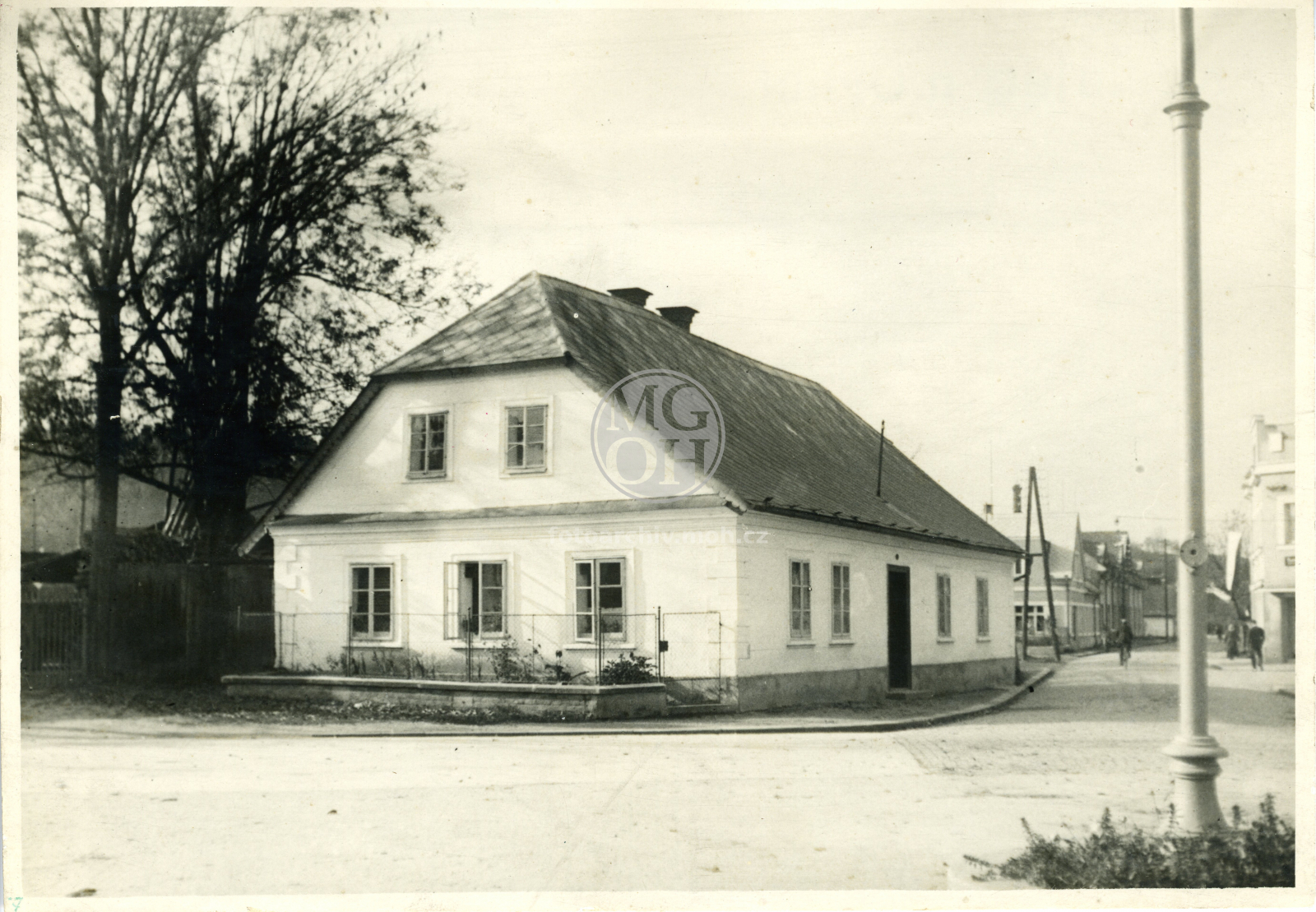 Fotografie - Dům čp. 167, zděný přízemní dům-na půdě 2 okna