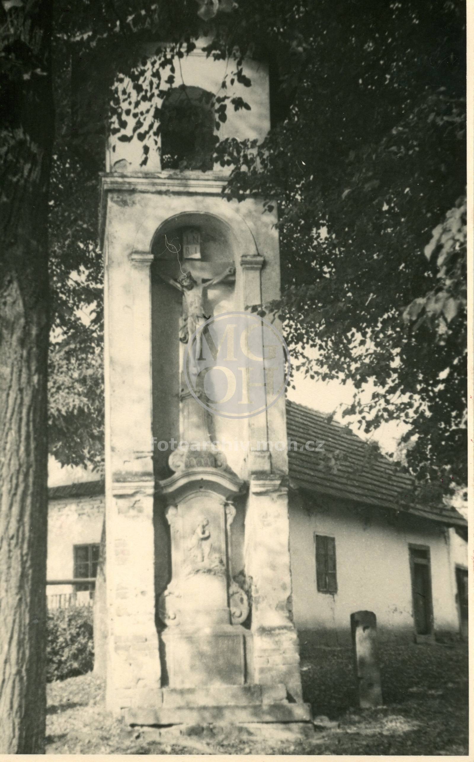 Fotografie - Kříž se zvoničkou (kříž 1800, zvon 1888)