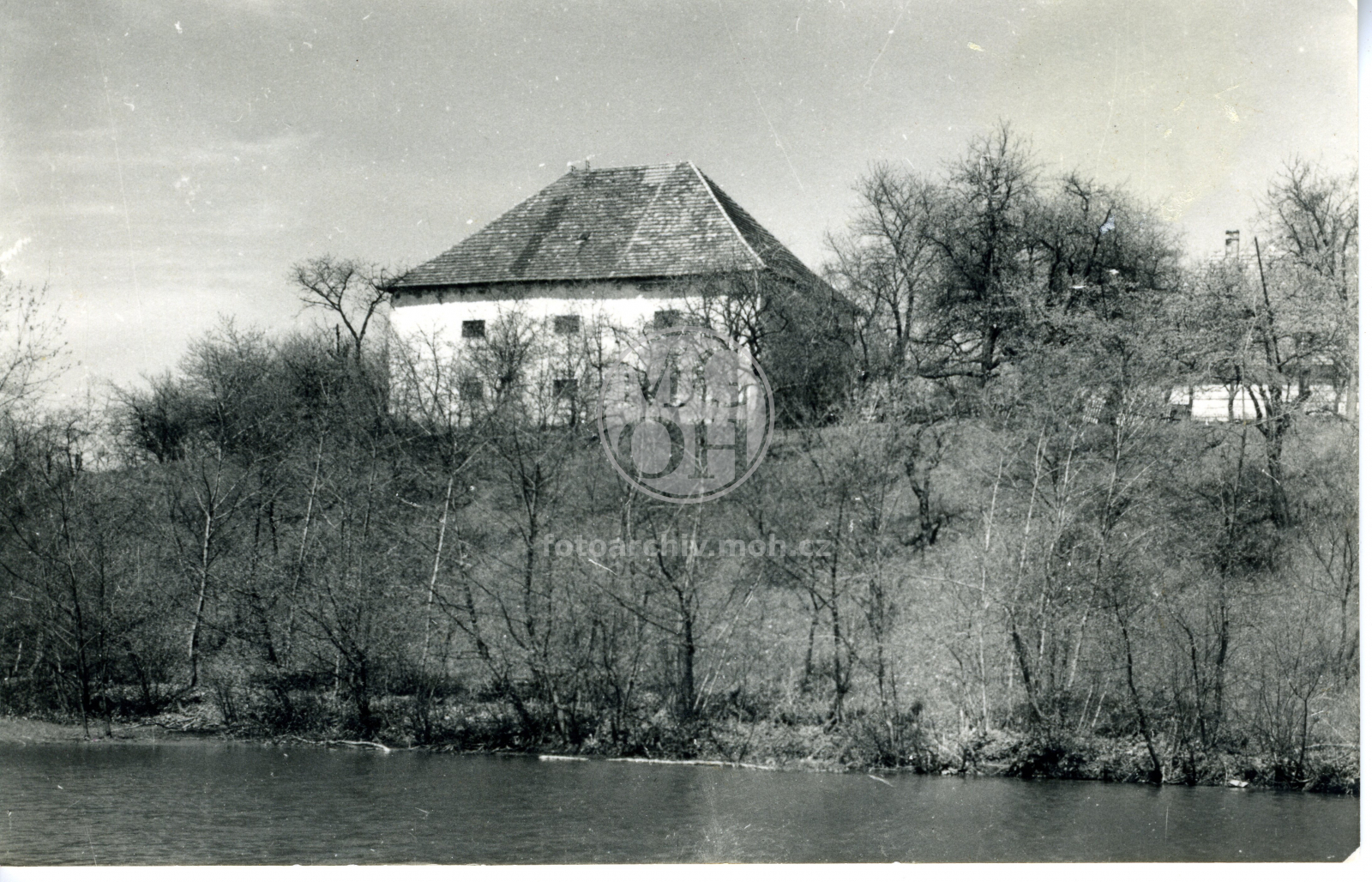 Fotografie - Zděná tvrz