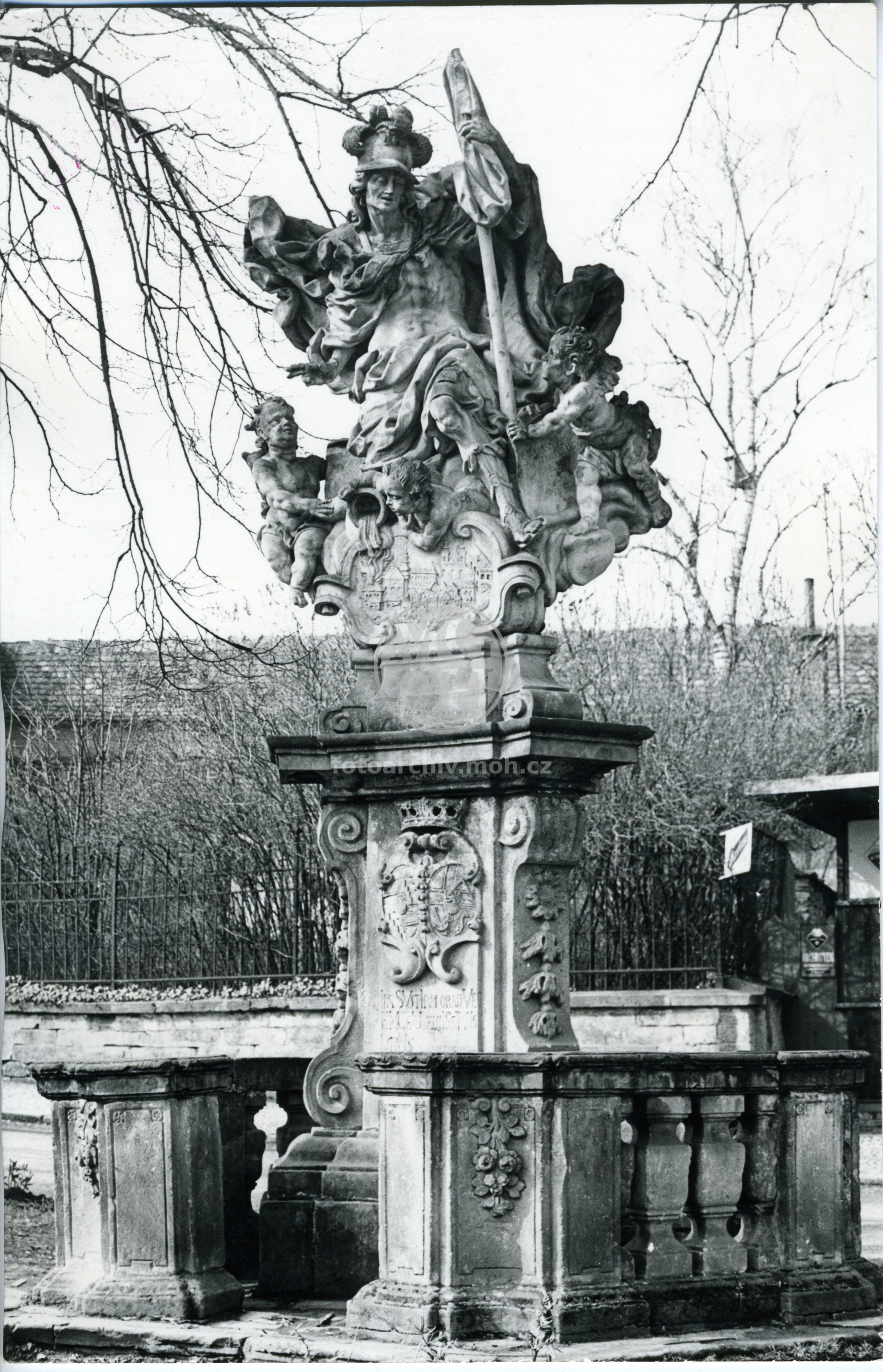 Fotografie - Socha sv. Floriána - kamenná - 1734