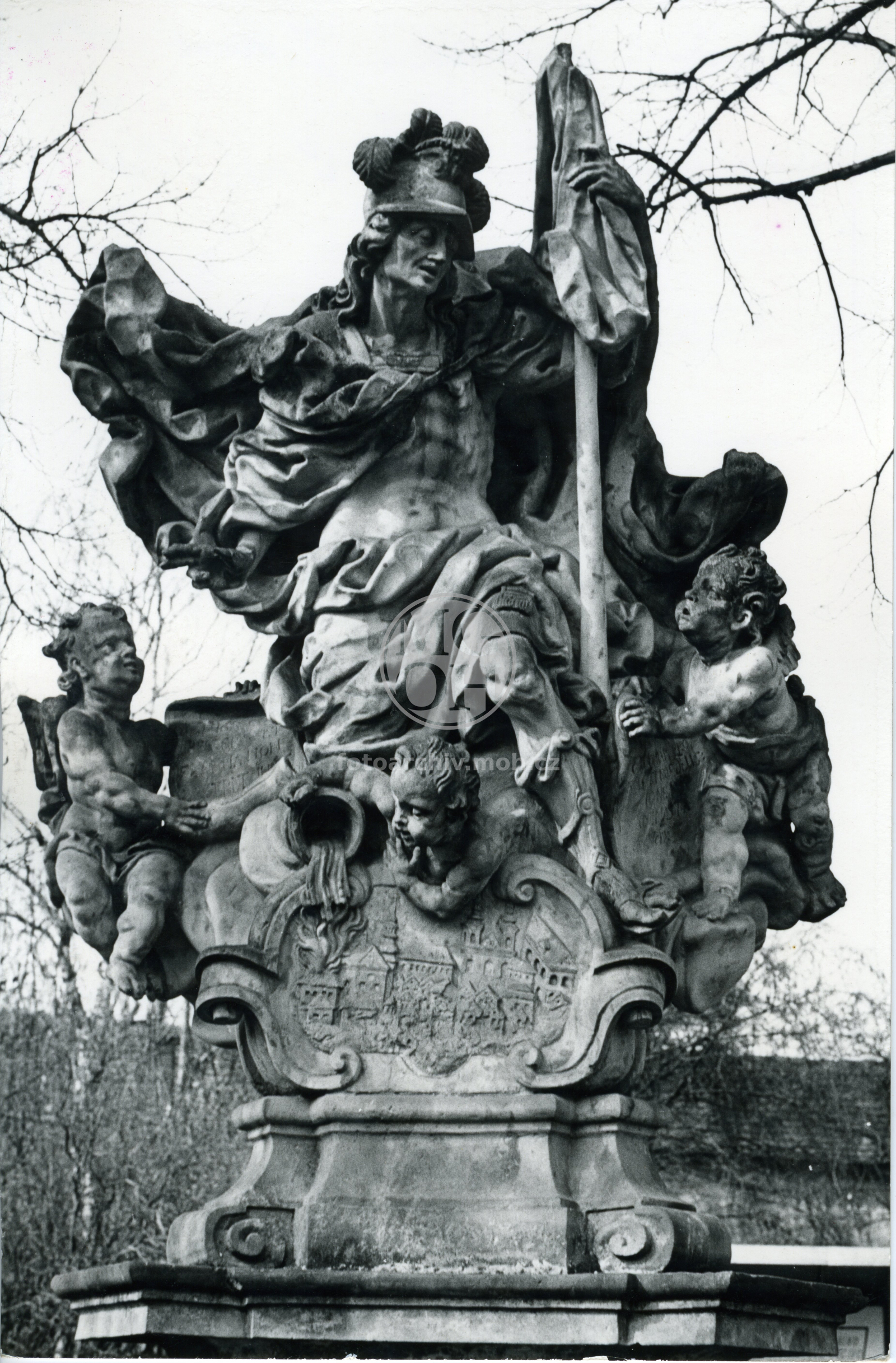 Fotografie - Socha sv. Floriána - kamenná - 1734 - detail