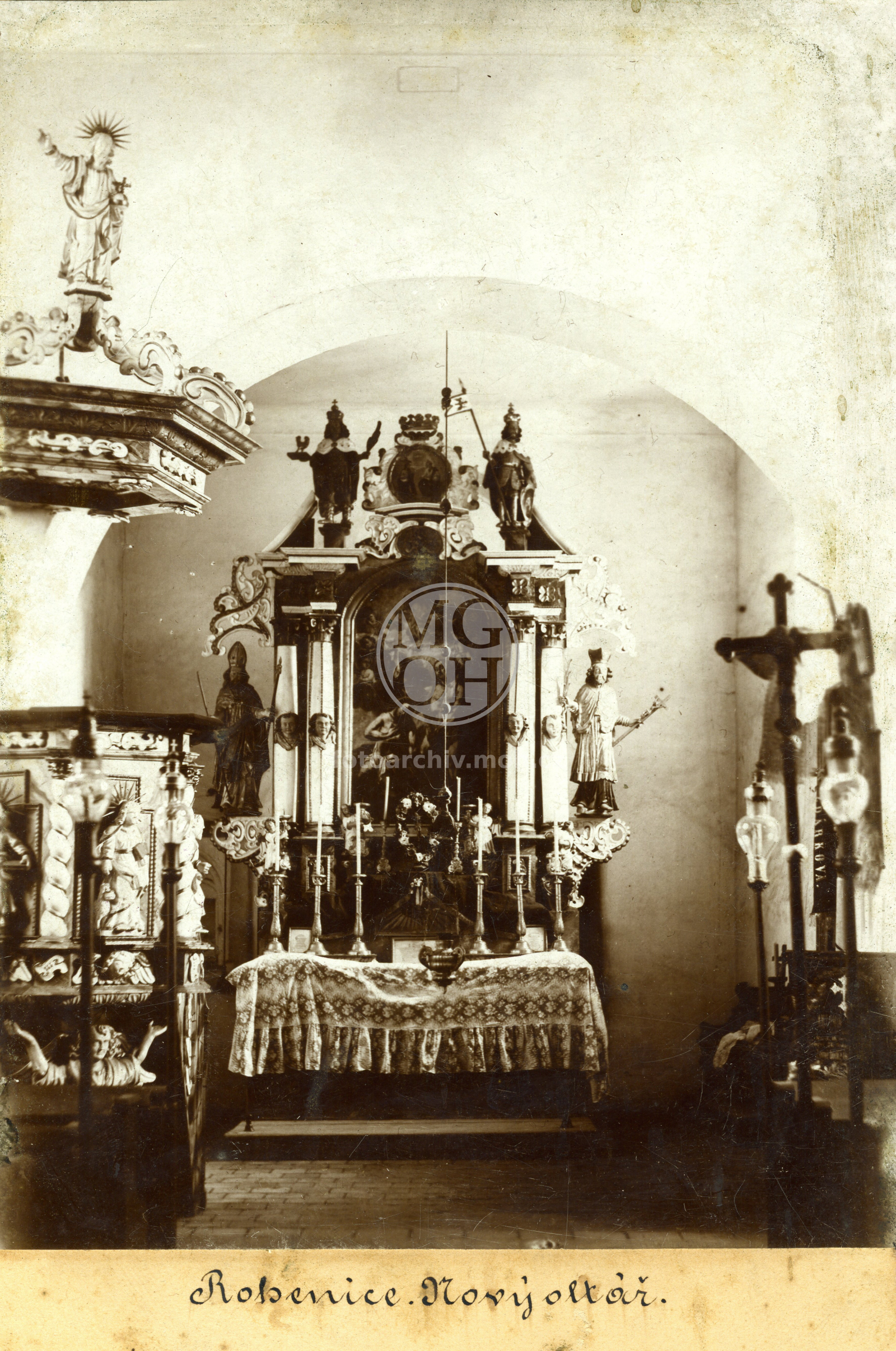 Fotografie - Nový oltář