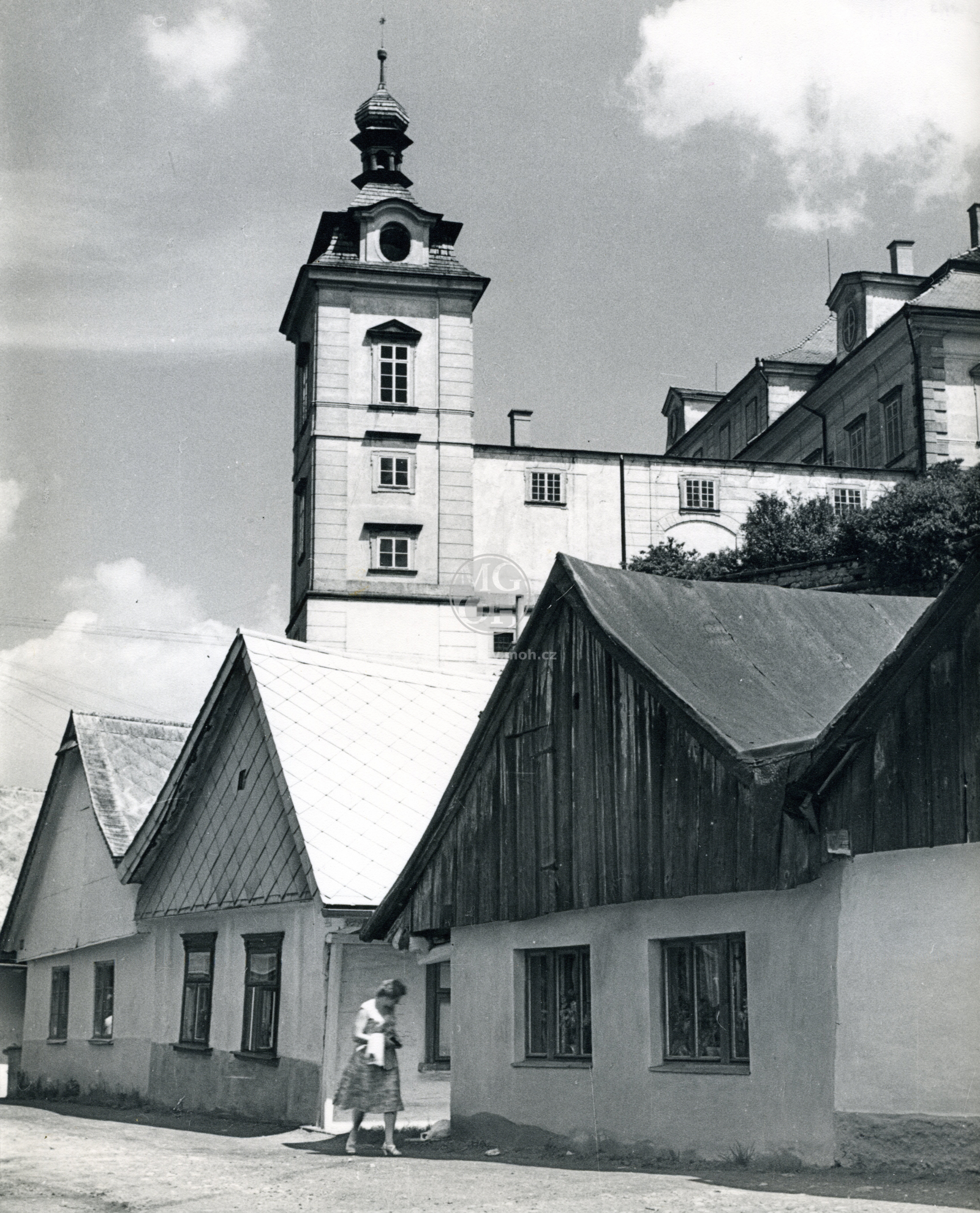 Fotografie - Chaloupky pod zámkem - řadové zastavění