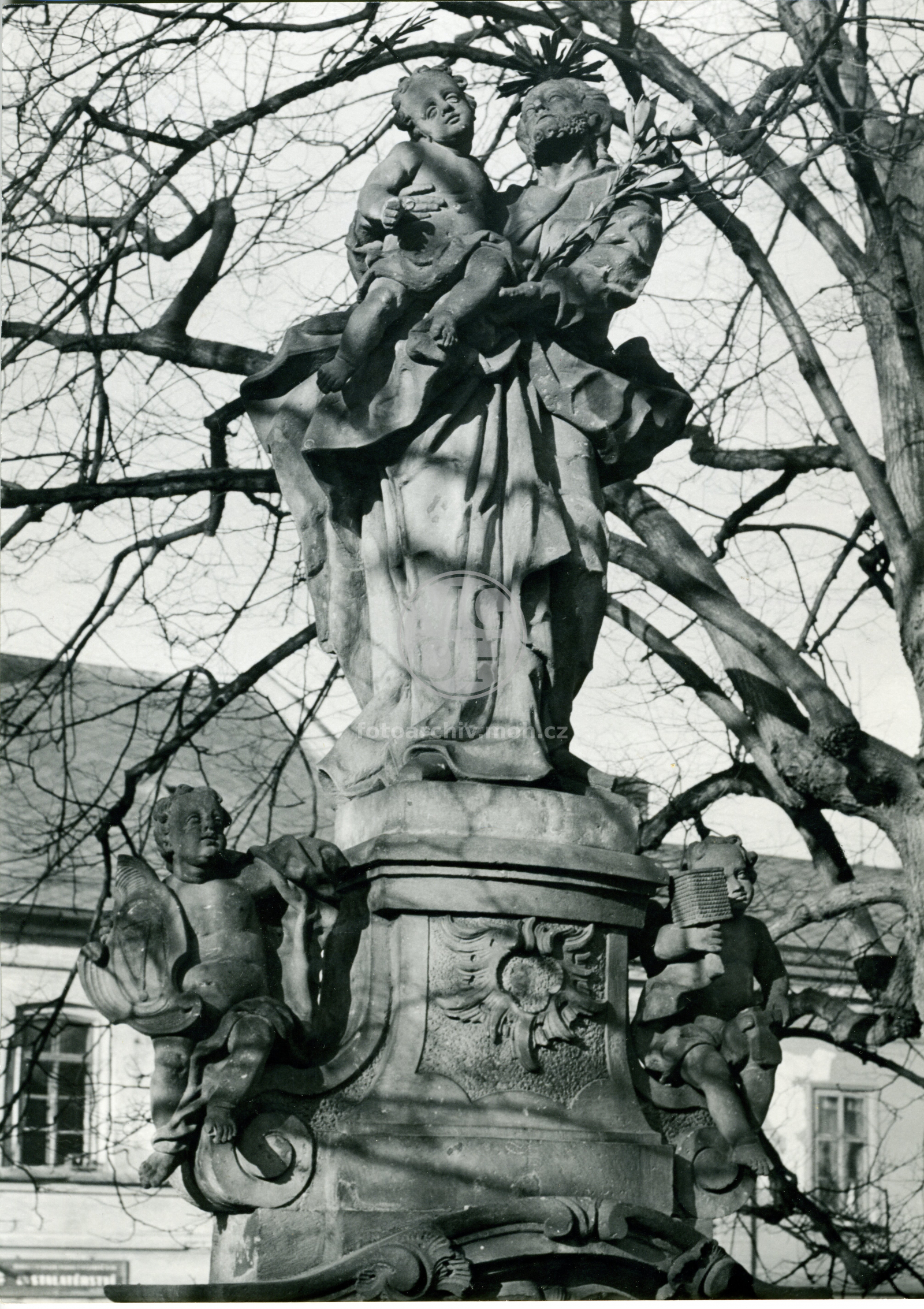 Fotografie - Socha sv. Josefa