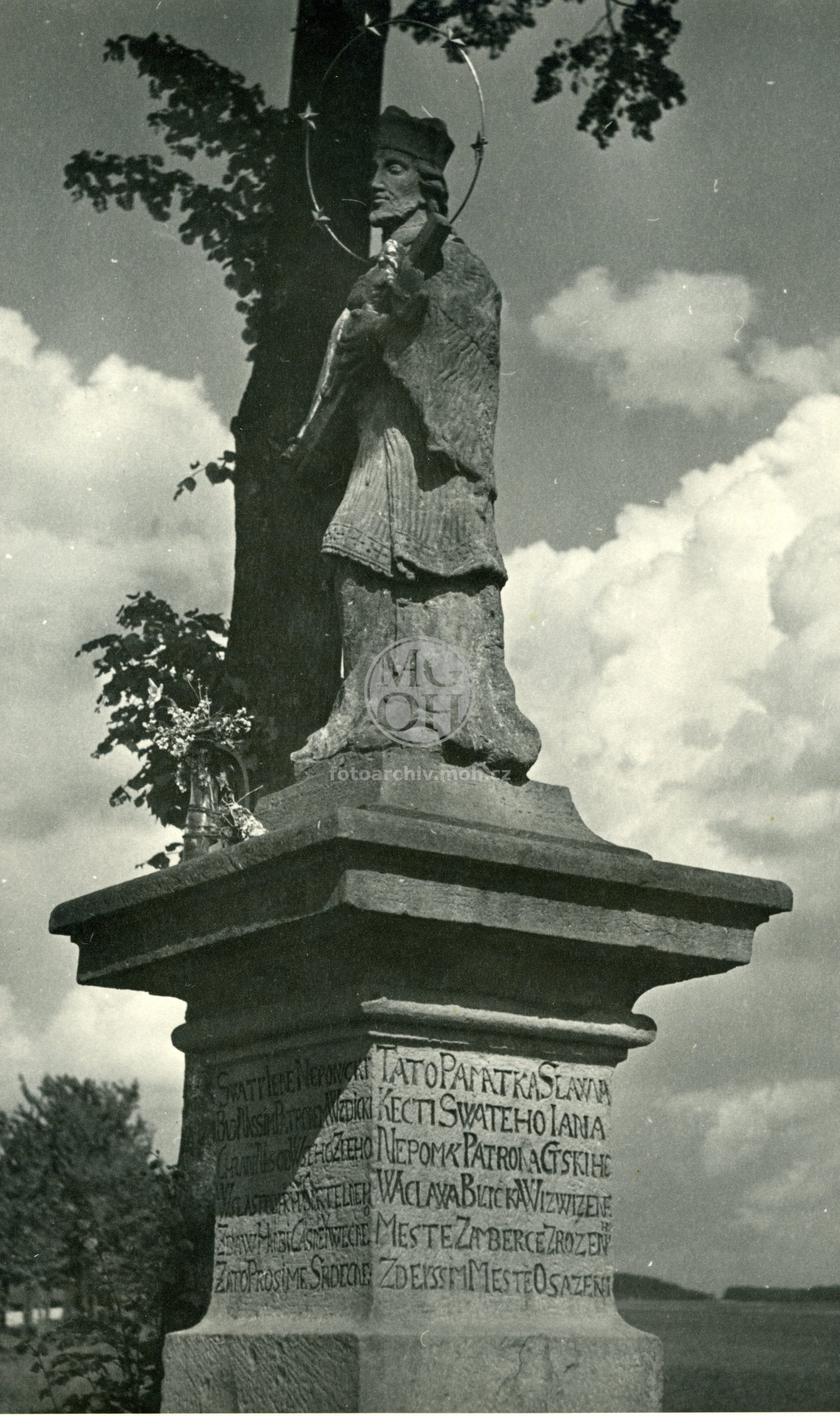 Fotografie - Socha sv. J. Nepomuckého