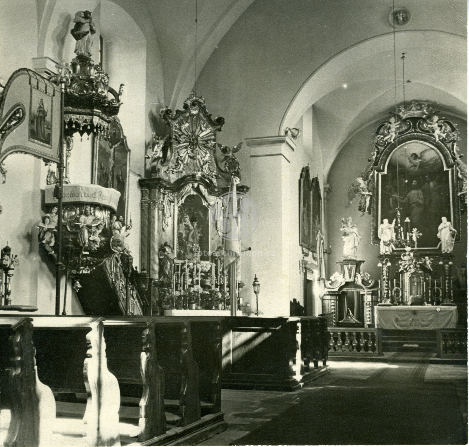 Fotografie - Kostel Stětí sv. Jana Křtitele - interier