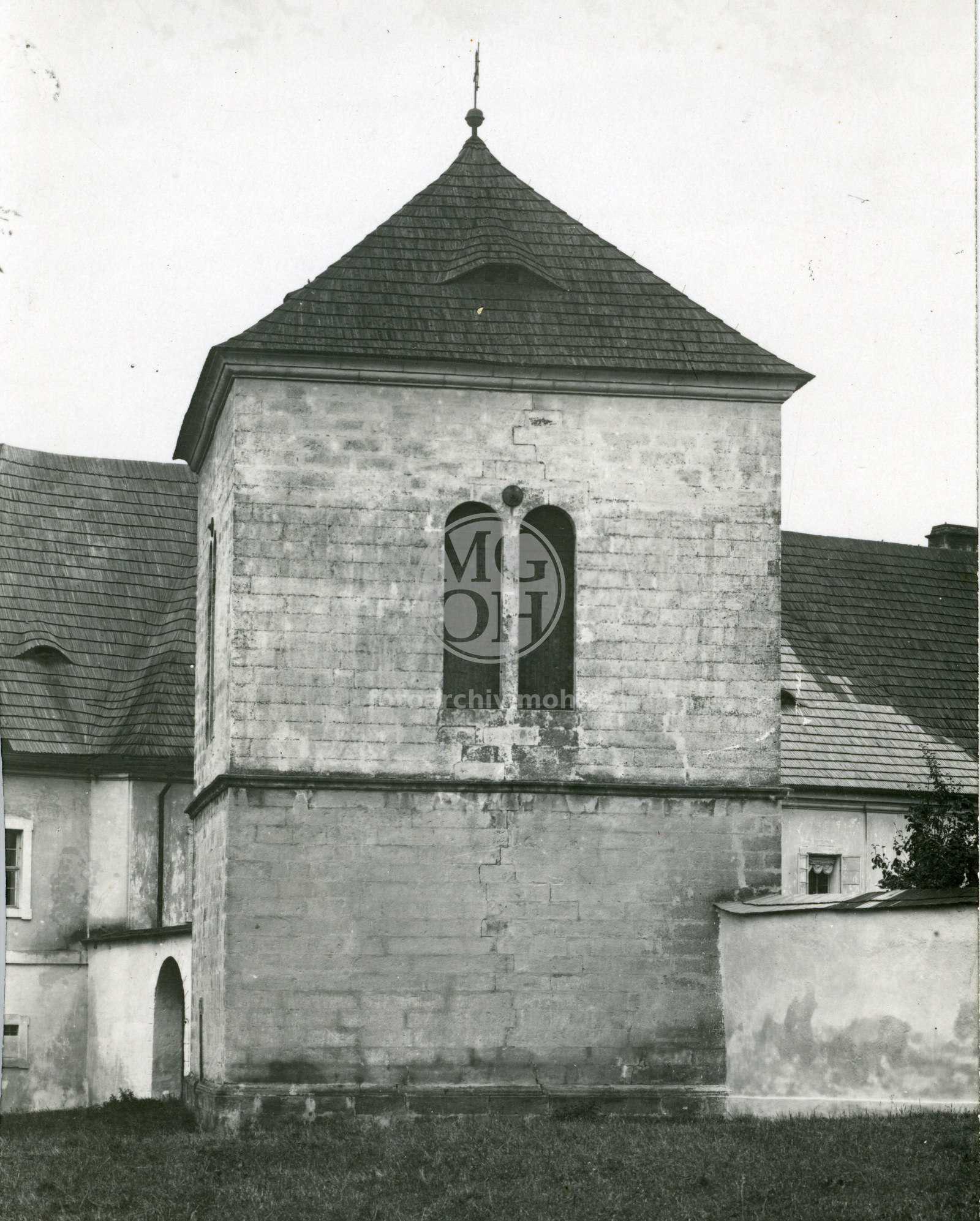 Fotografie - Betenglova zvonice z r. 1604