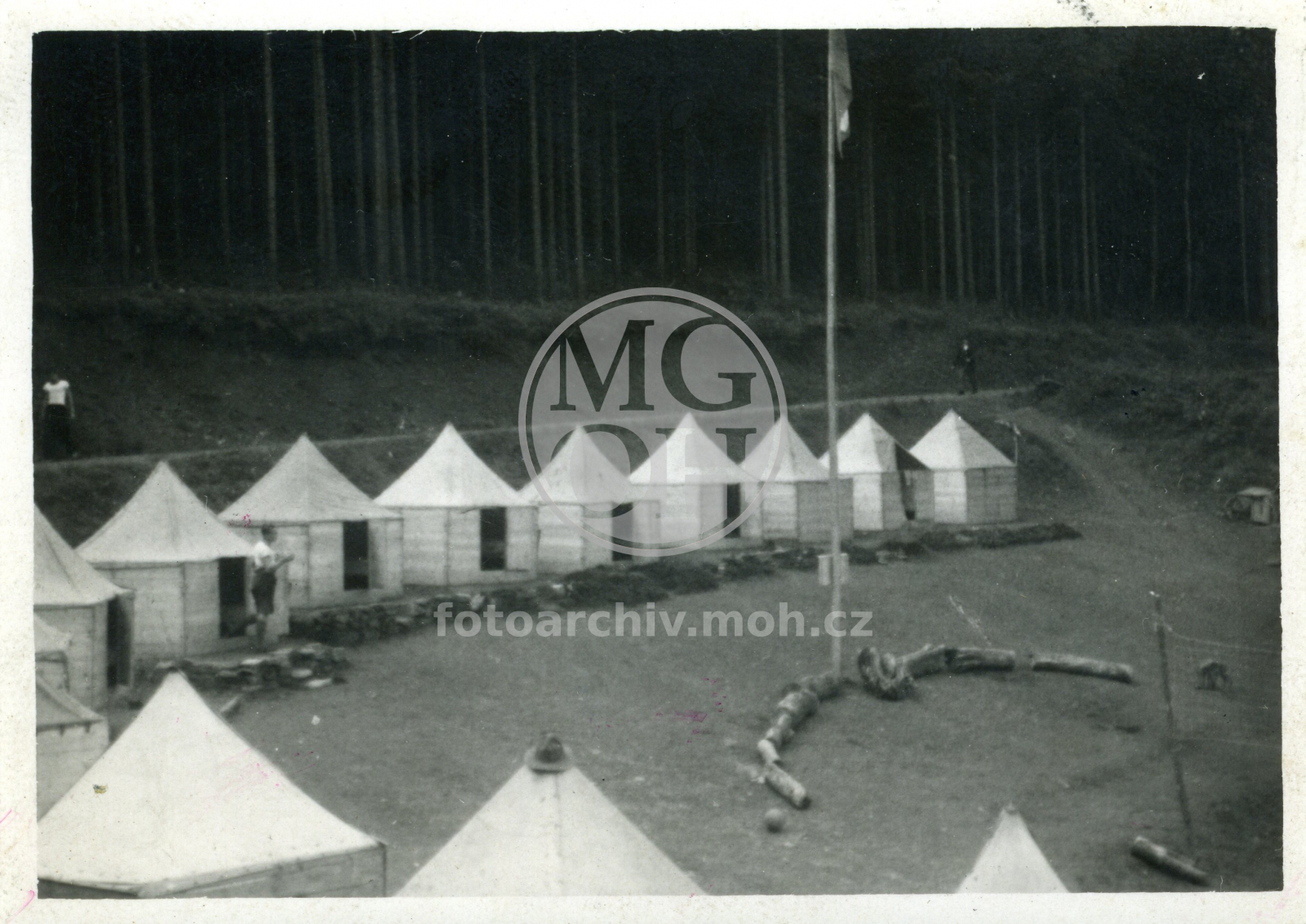 Fotografie - Tábor v Čertově Dole, 1937