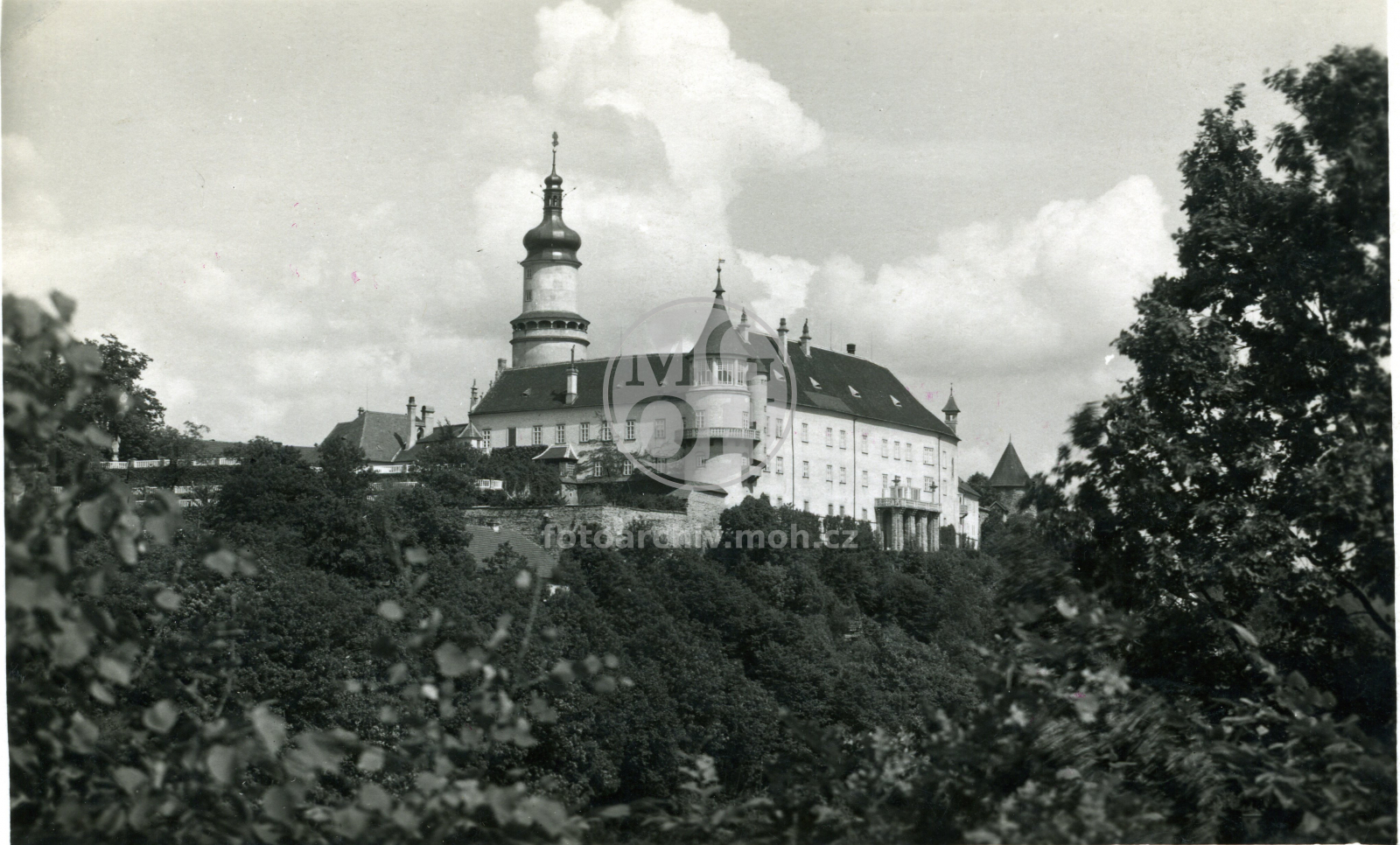 Dopisnice - Zámek - celkový pohled