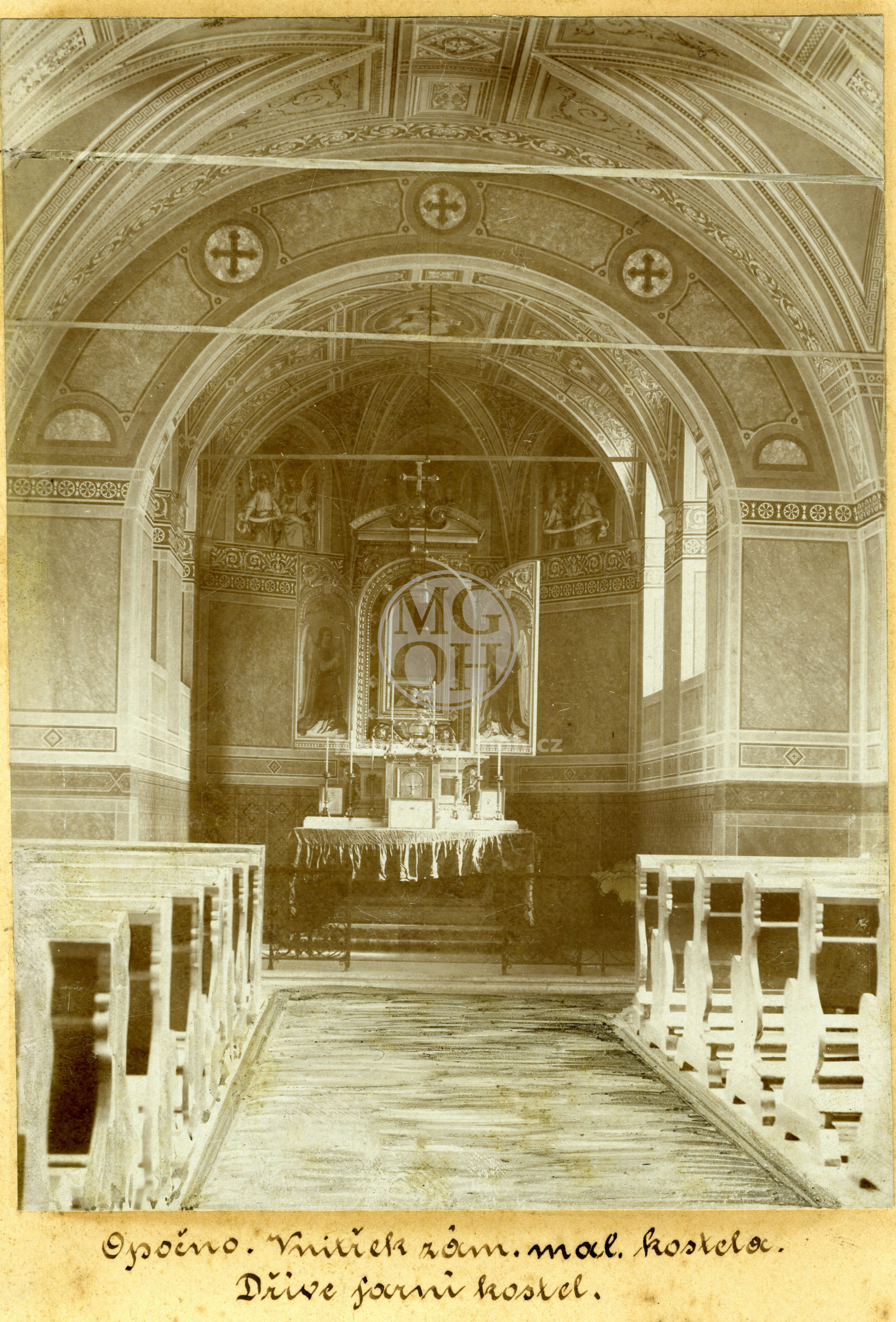 Fotografie - Zámecký kostel, interiér