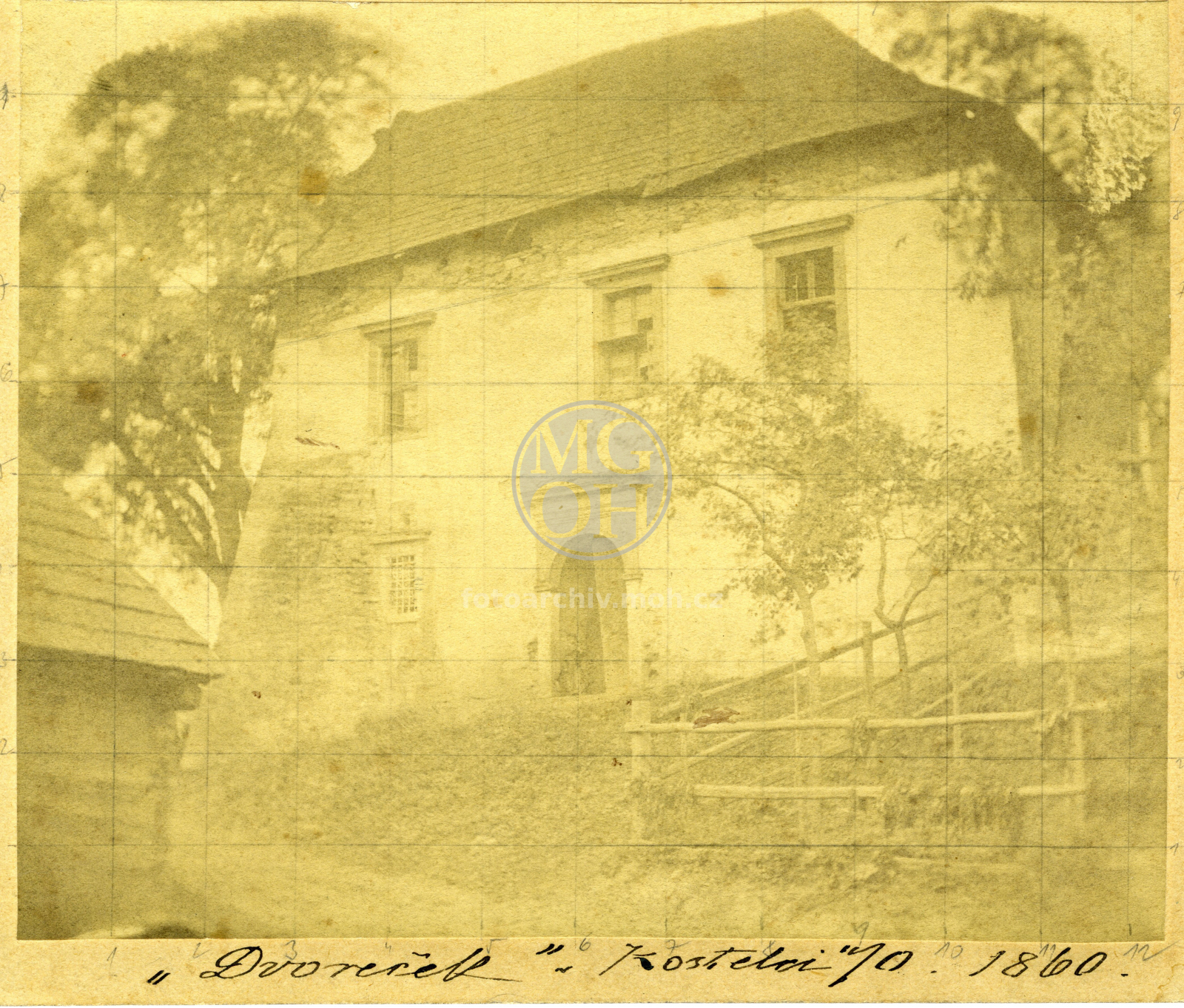Fotografie - Domeček- "Dvoreček"
