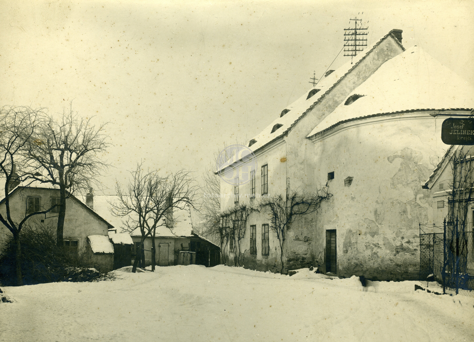 Fotografie - Kostel sv. Václava, dočasný městský chudobinec