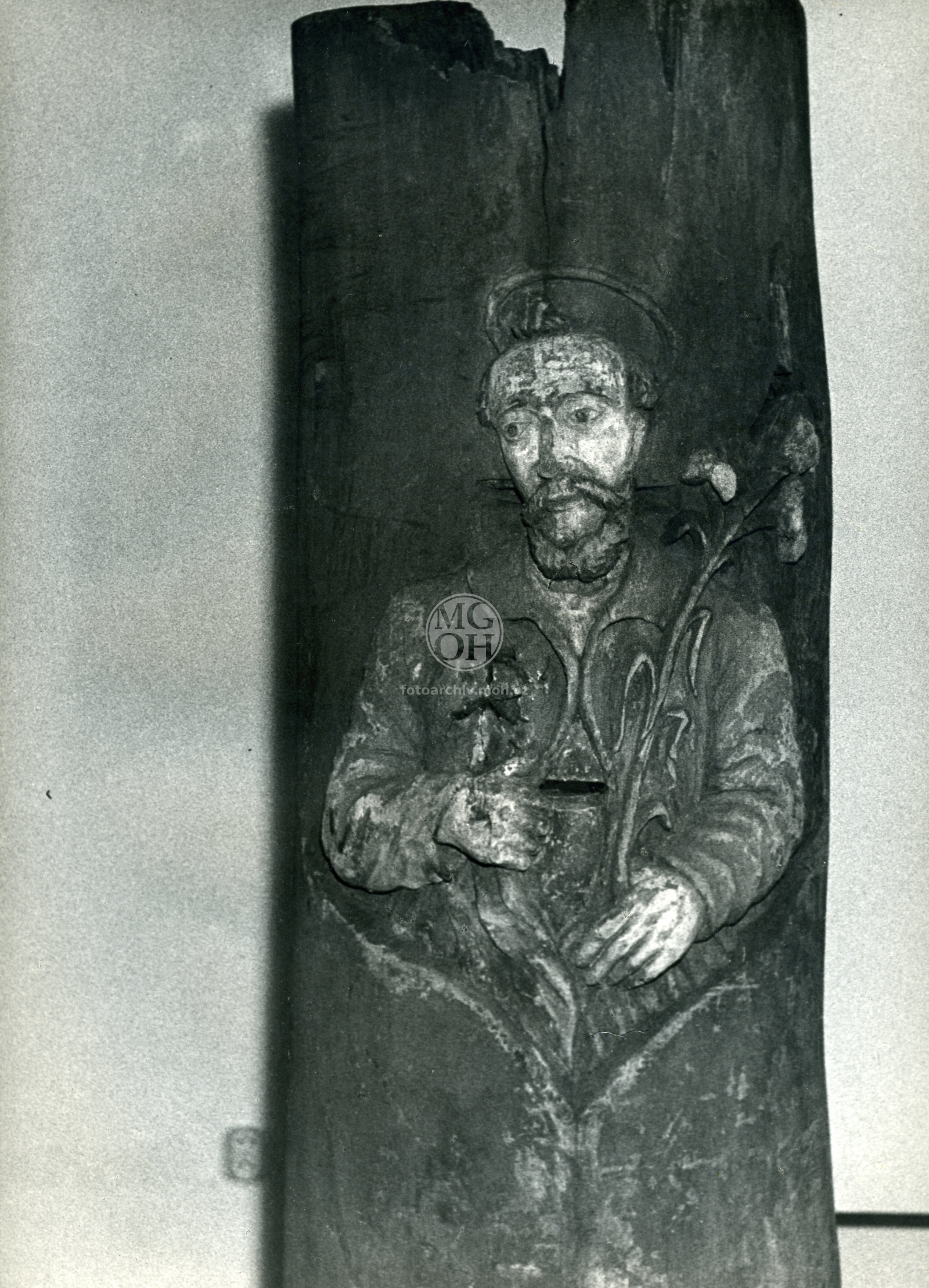 Fotografie - Dřevěný úl, Dřevěný vyřezávaný sv. Josef
Osoba: Sv. Josef