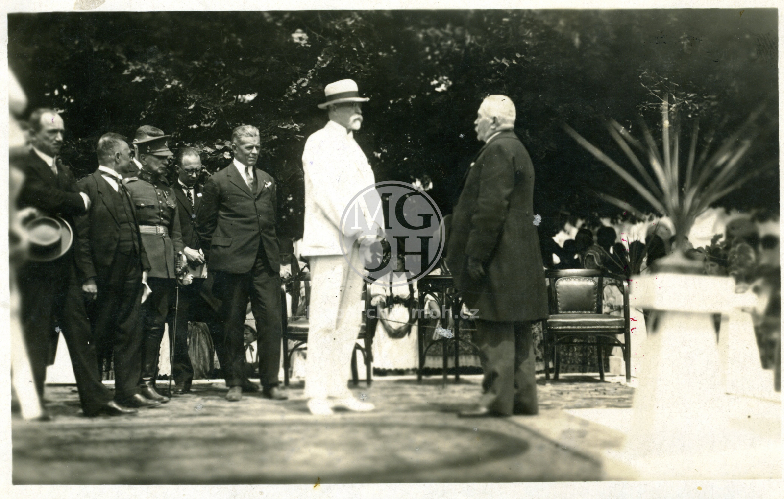 Fotografie - Masaryk v Rychnově (Vaňornému) 
Osoba: Tomáš Garigue Masaryk a starosta RK Fr. Holoubek  [první prezident Československa, 1850 - 1937]