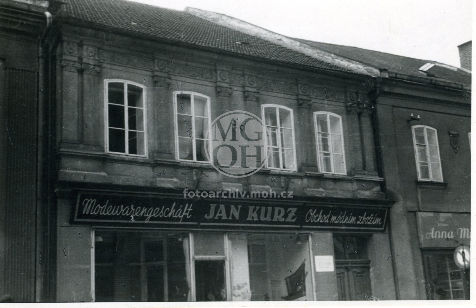 Fotografie - Pozdní empírový dům