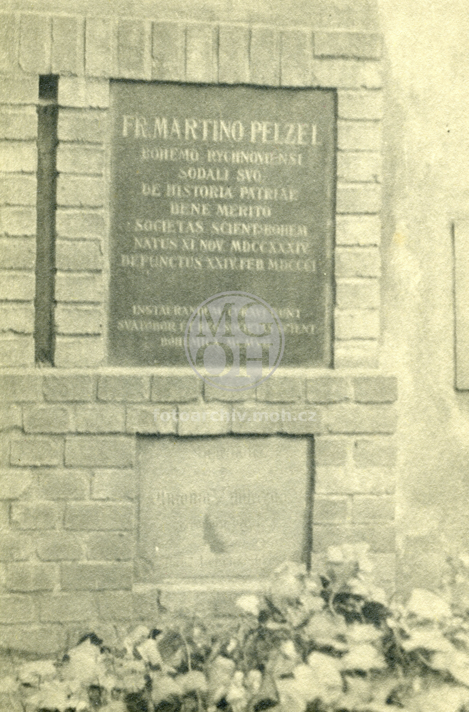 Fotografie - Hrob Františka Martina  Pelcla
Osoba: Pelcl F. M.