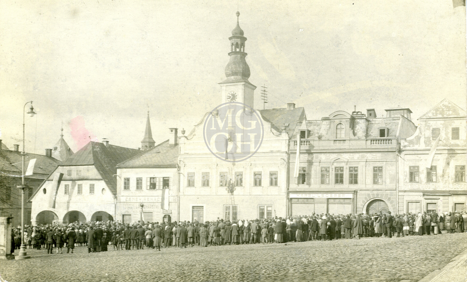 Fotografie - Snímání rakouských orlů 1918