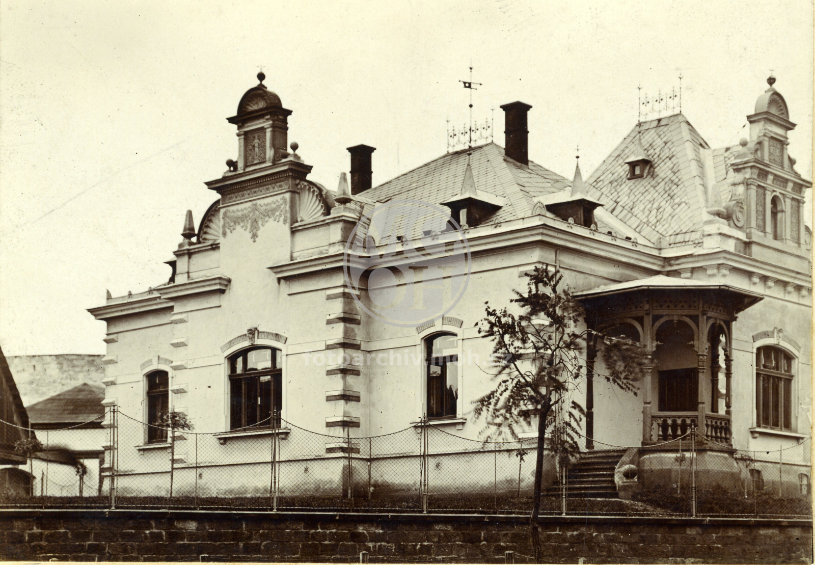 Fotografie - Vinklářova vila, novoresanční seces.