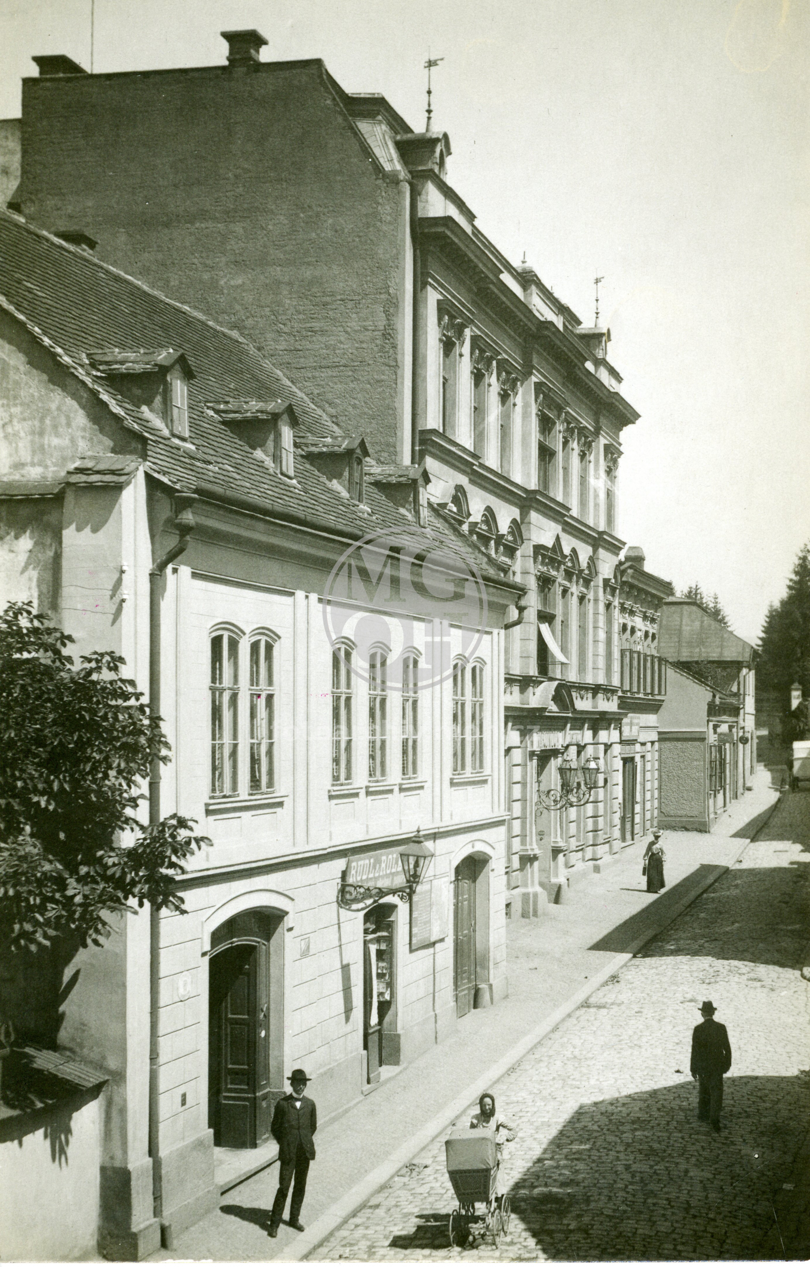 Fotografie - Ulice kolem Národního domu