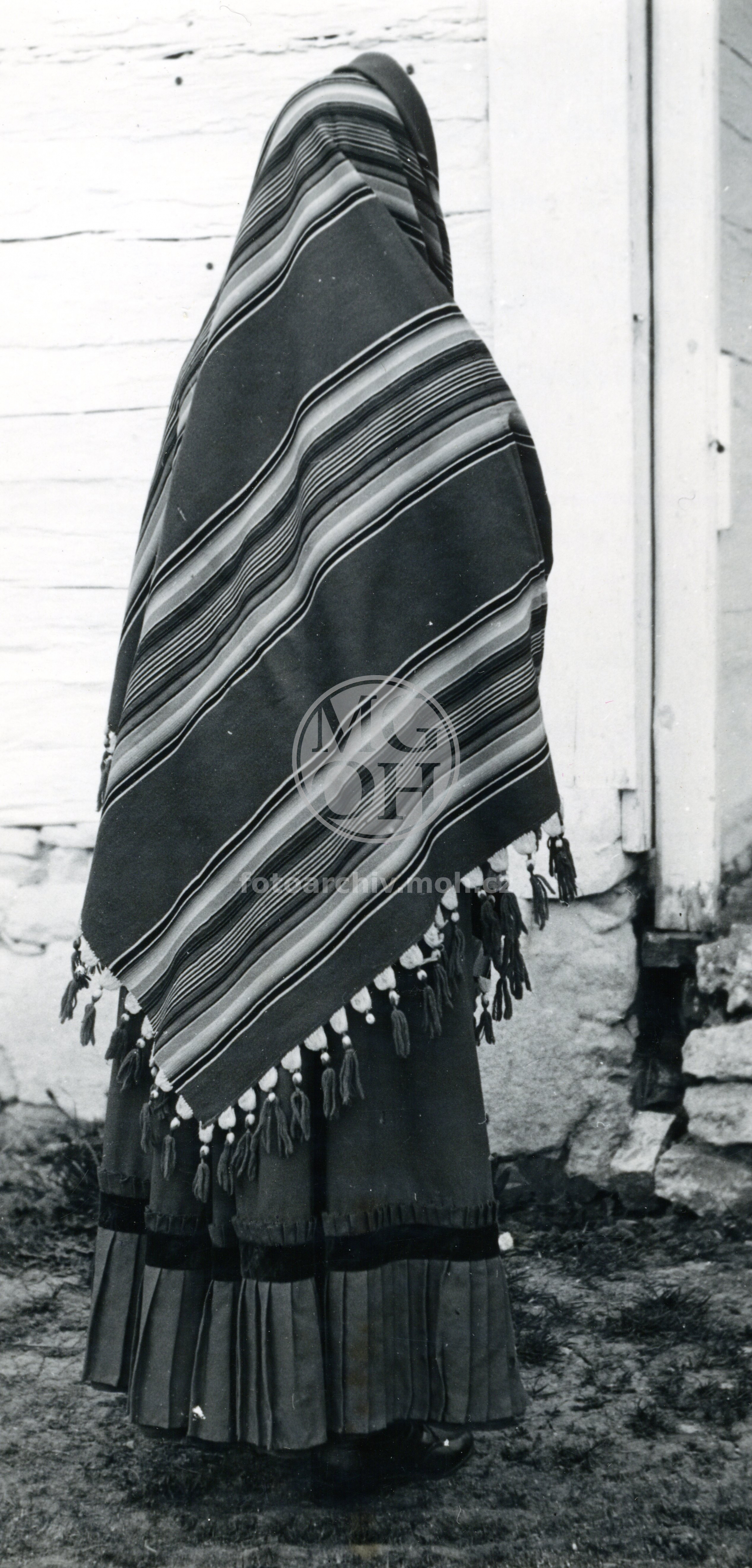 Fotografie - Sváteční oblečení z konce 19.století