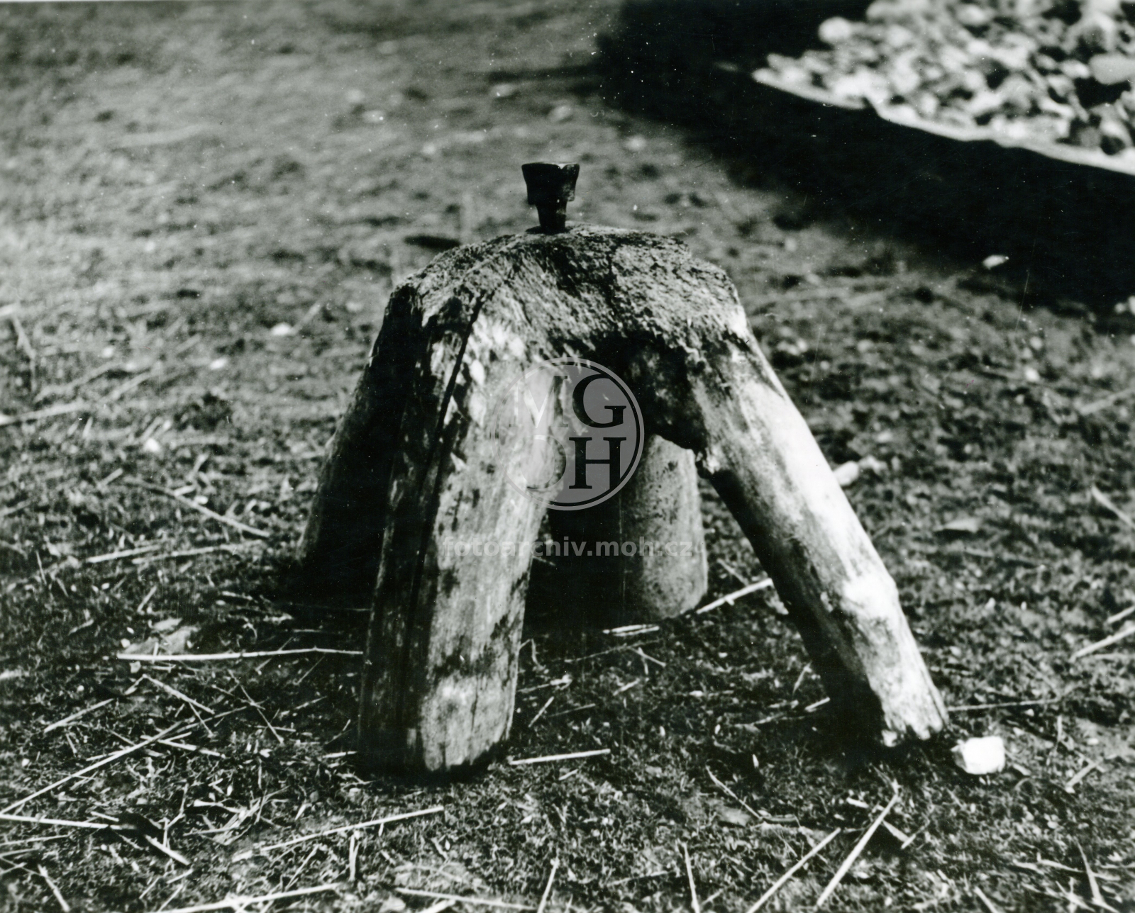 Fotografie - Babka na klepání kosy