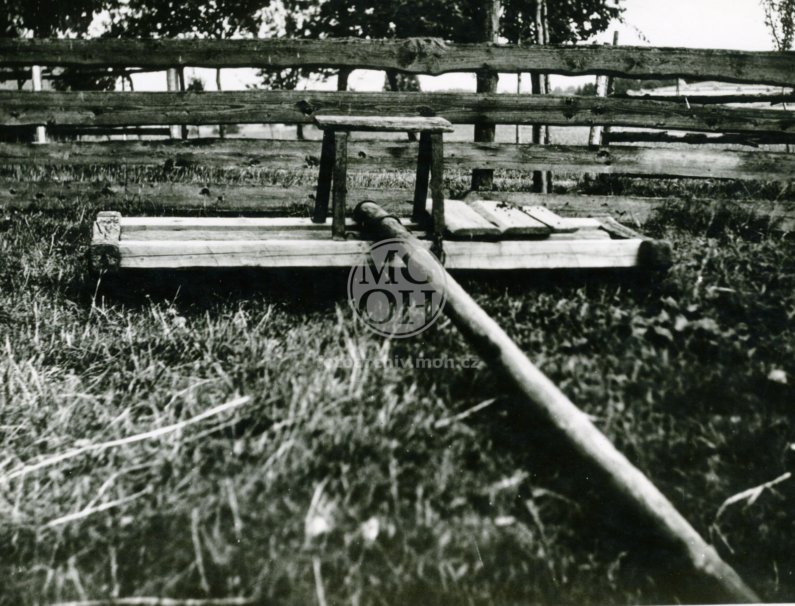 Fotografie - Válec s lavičkou