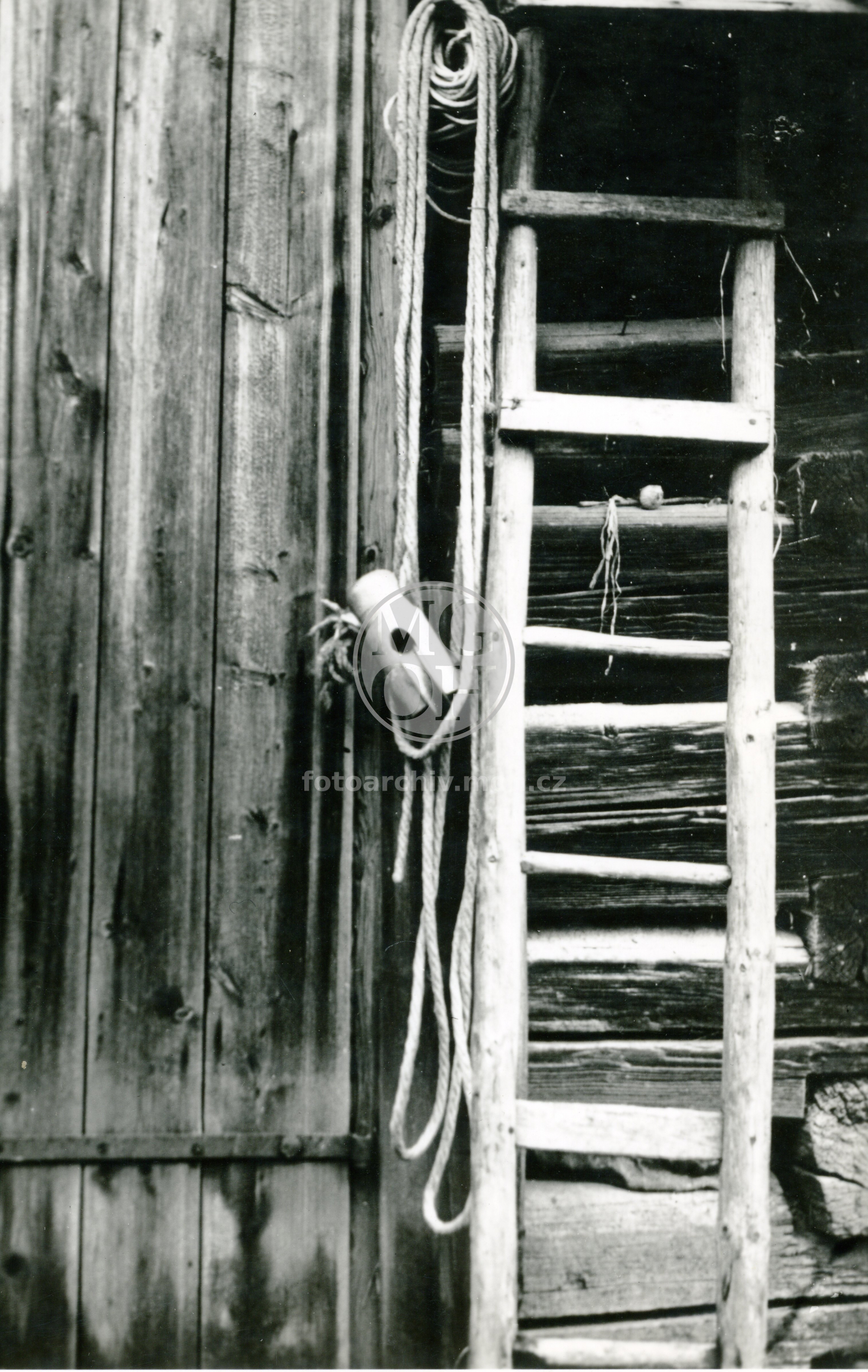 Fotografie - Kladka na stažení fůry obilí