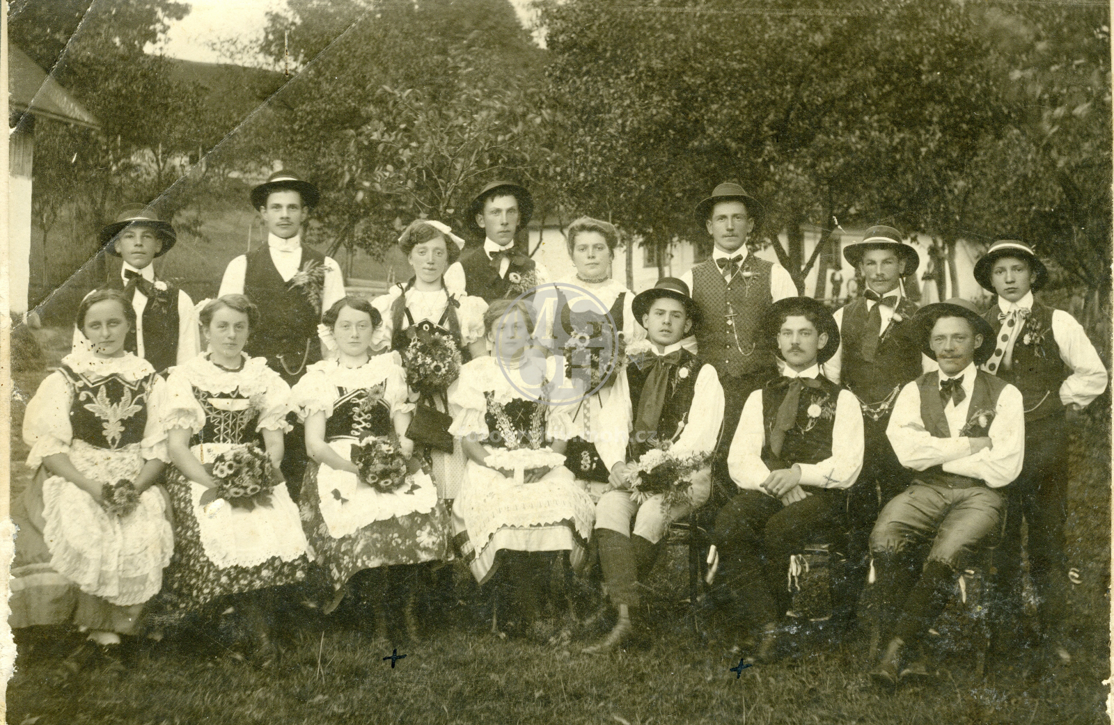 Fotografie - Mladí divadelní ochotníci