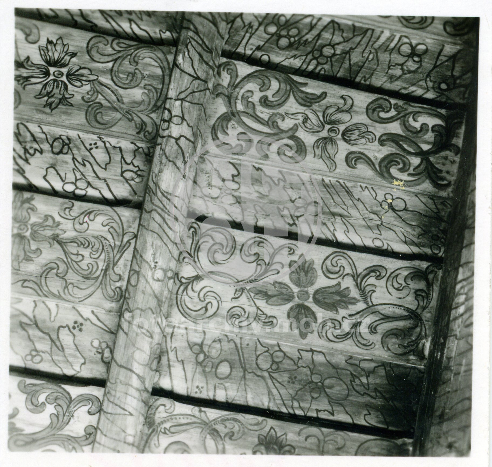 Fotografie - Strop na faře - malovaný