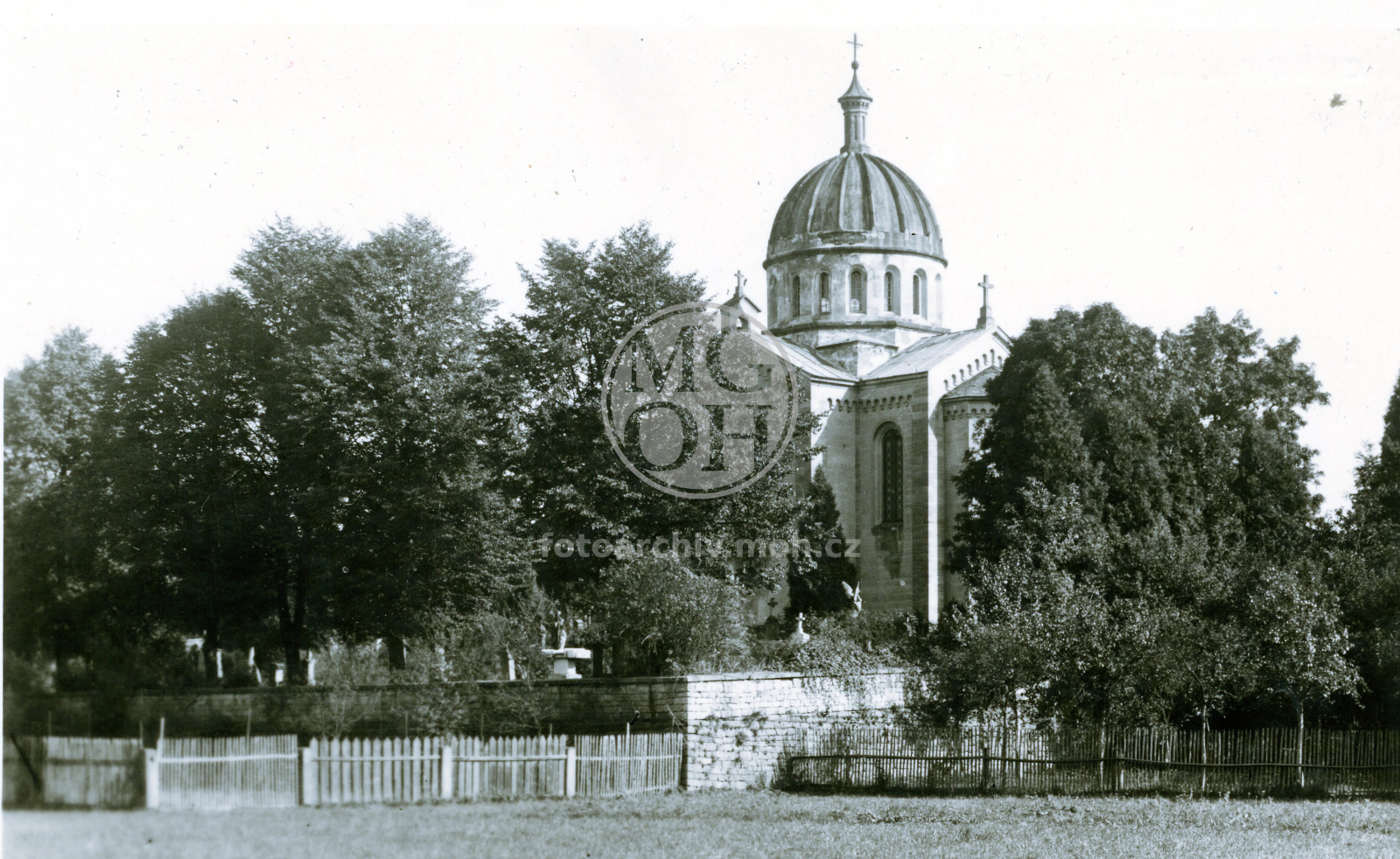Fotografie - Hřbitovní kaple Proměnění Páně