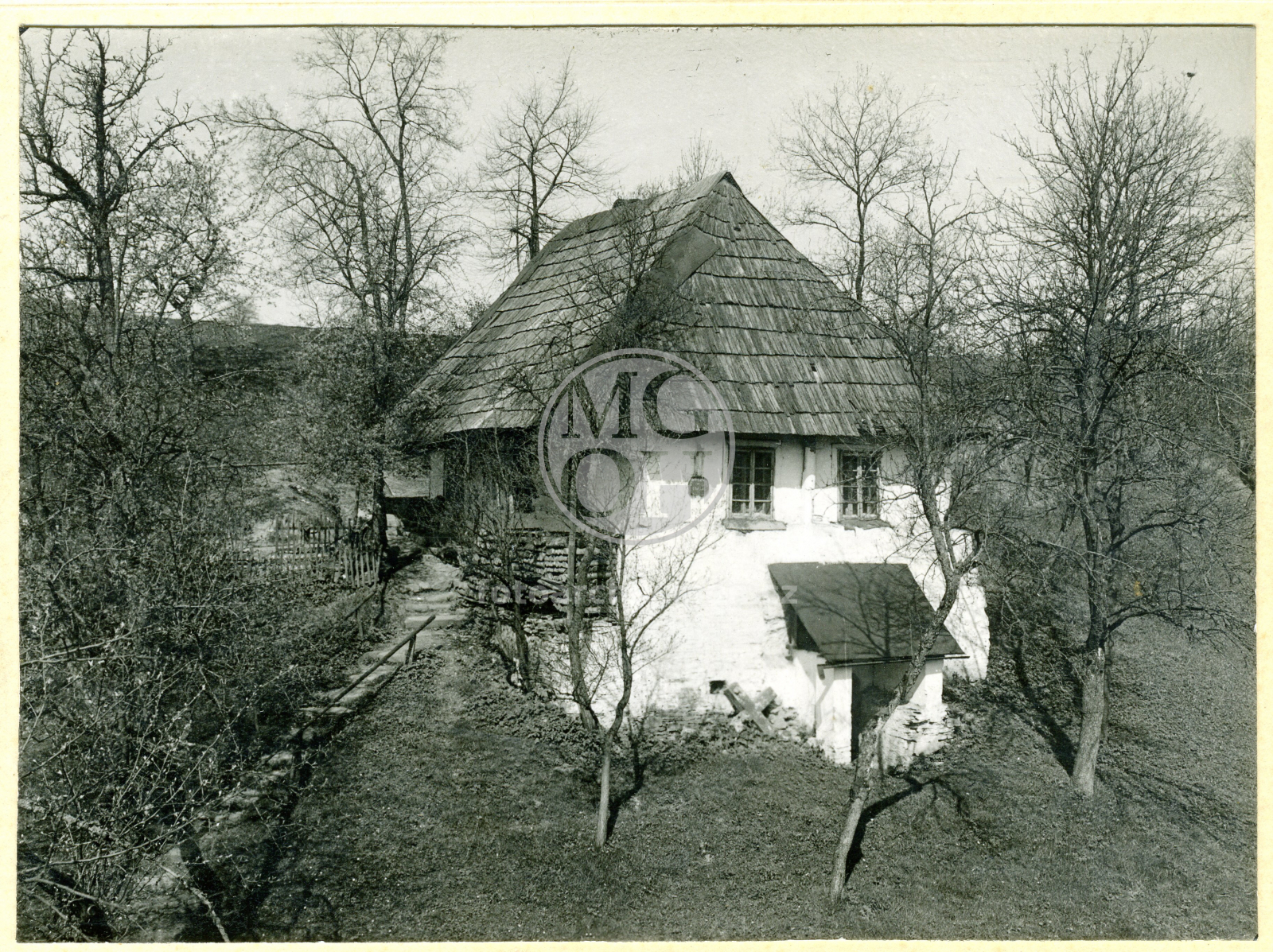 Fotografie - Chalupa mezi Dubinkou a Malou Lání, před zničením