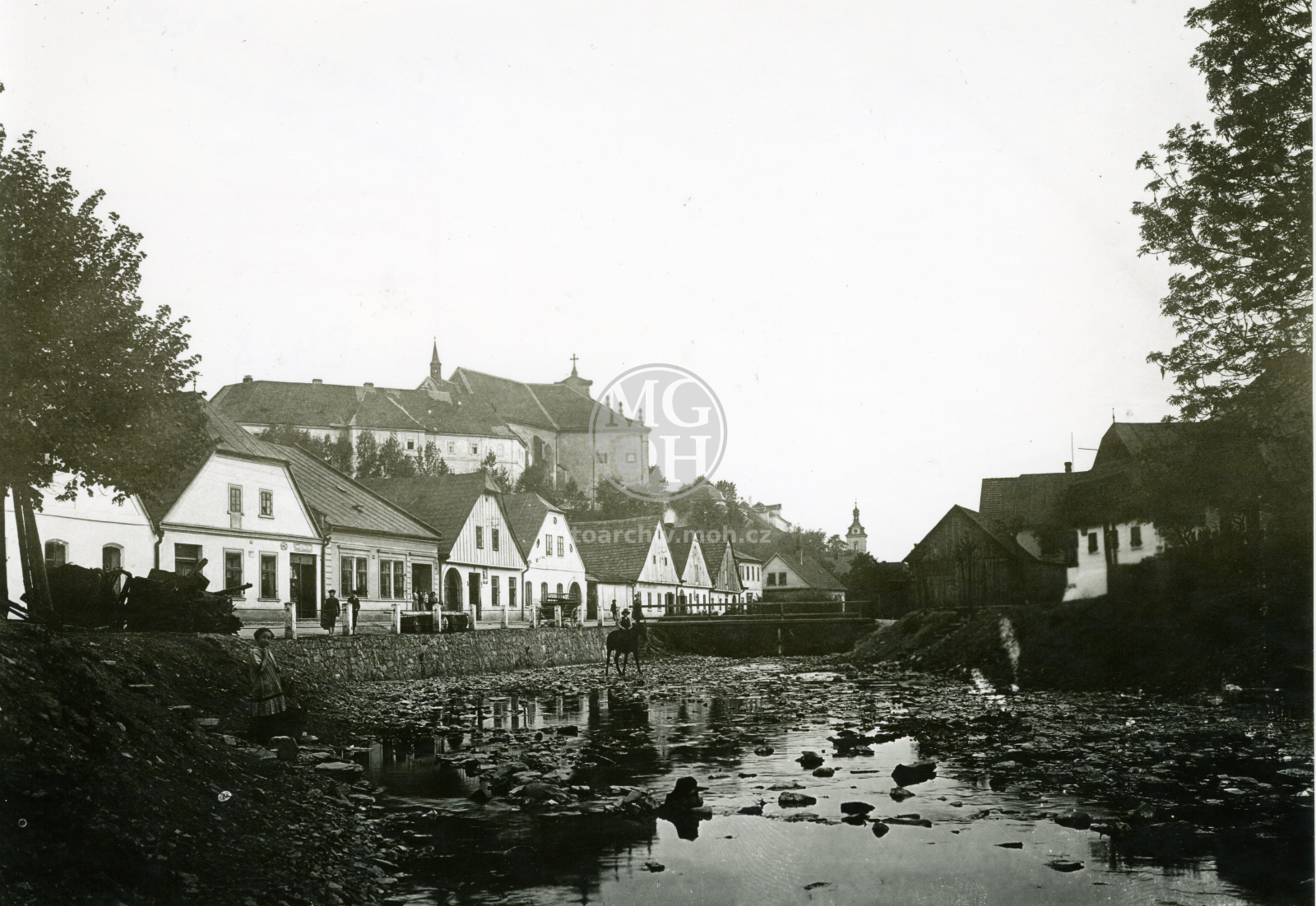 Fotografie - Pohledy na Rychnov nad Kněžnou -  čtvrti, ulice, parky