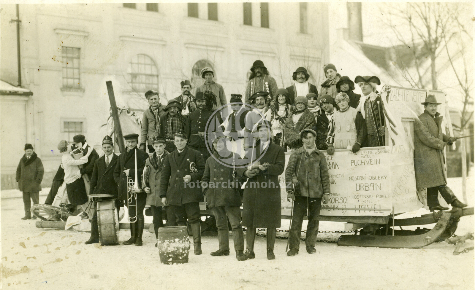 Fotografie - Maškarní průvod