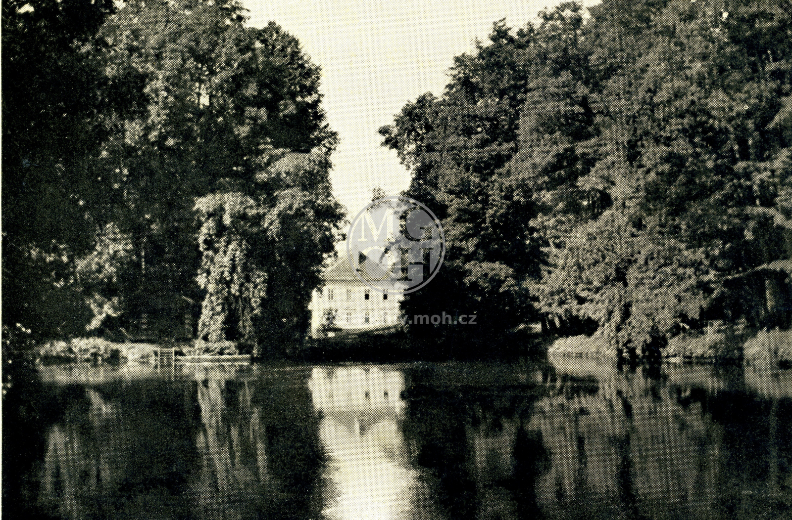 Fotografie - Zámek, mlýn