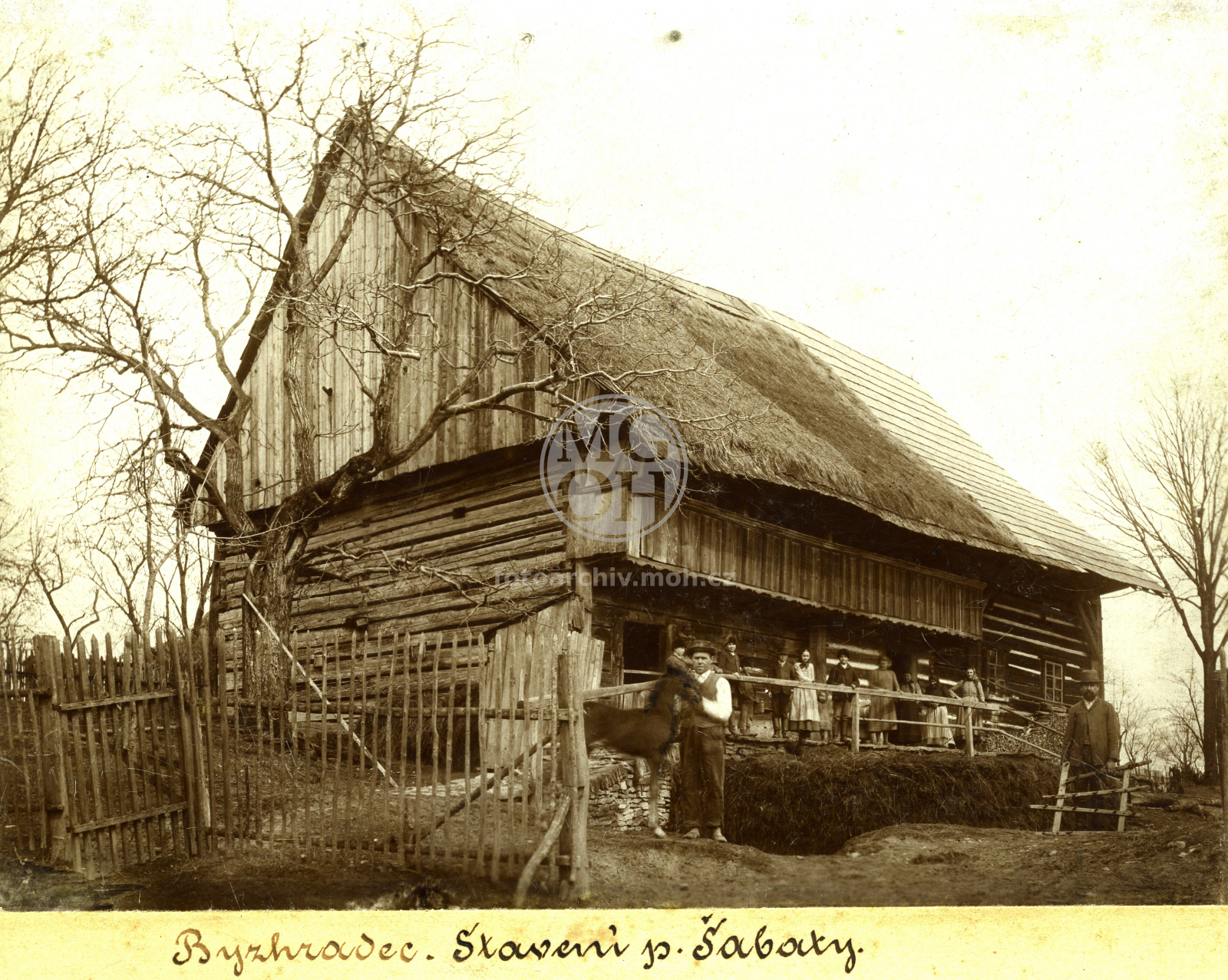 Fotografie - Lid. architektura z národopisné výstavy r. 1895 - Křovice, Kamenice, Přepychy, Jílovice, Byzhradec, Dobruška, Pohoří, Mokré