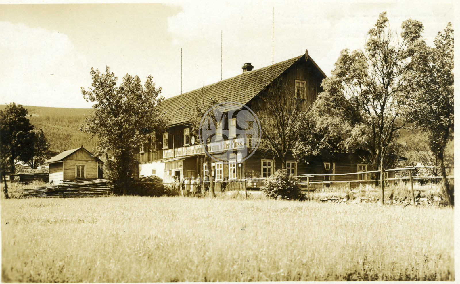 Fotografie - Stavení:
1) Bedřichovka - hospoda a vinárna Antona Gottwalda Zum Adler-Fluss
2) Černá Voda - lovecký zámeček