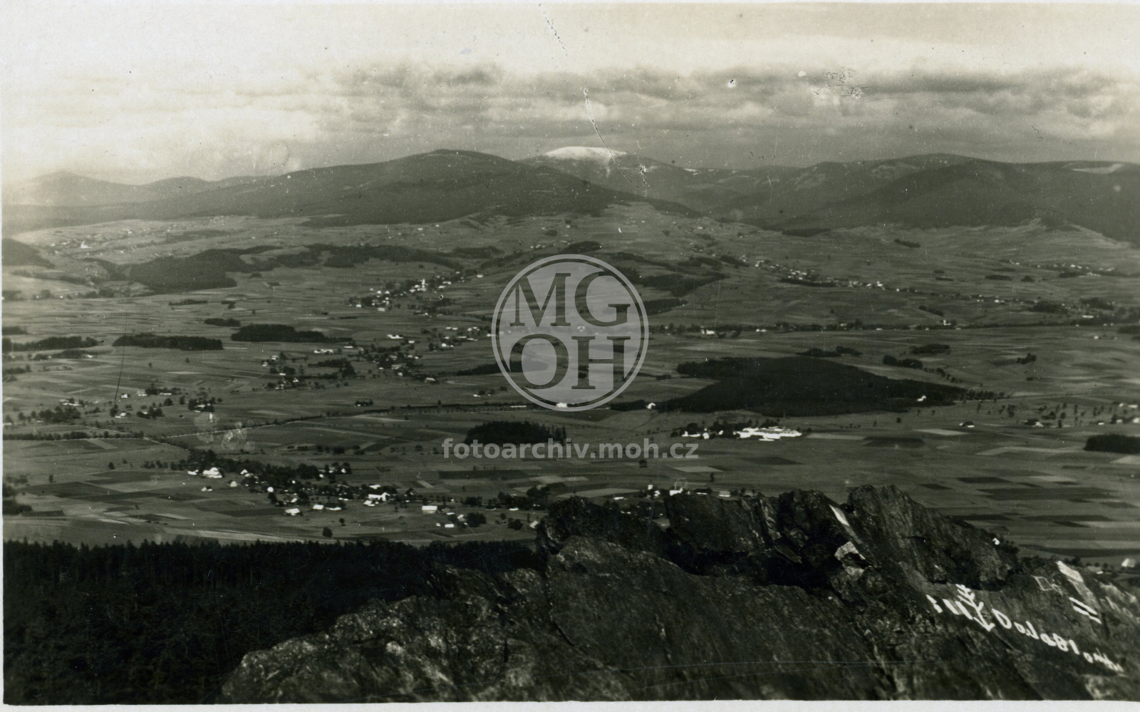 Fotografie - Pohled ze Suchého vrchu