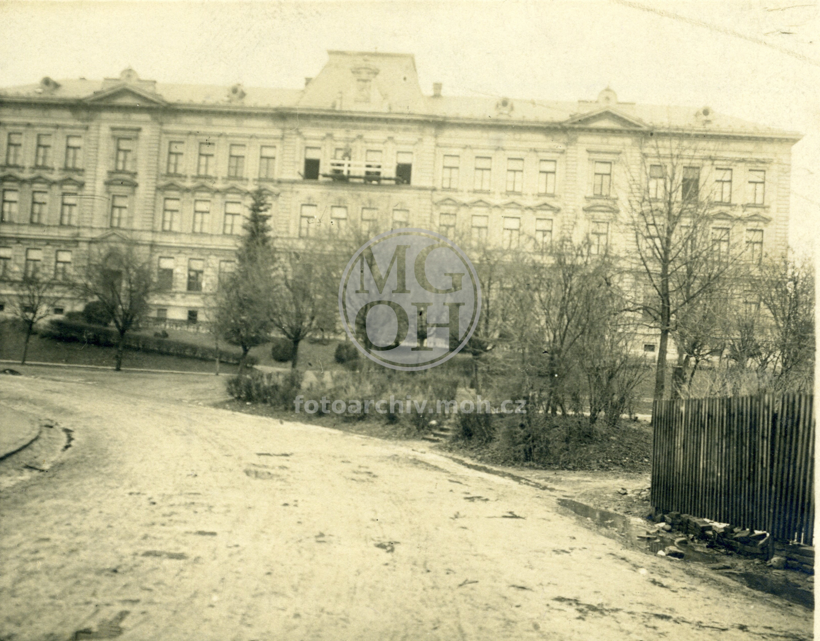 Fotografie - Odstraňování nápisu z reálky