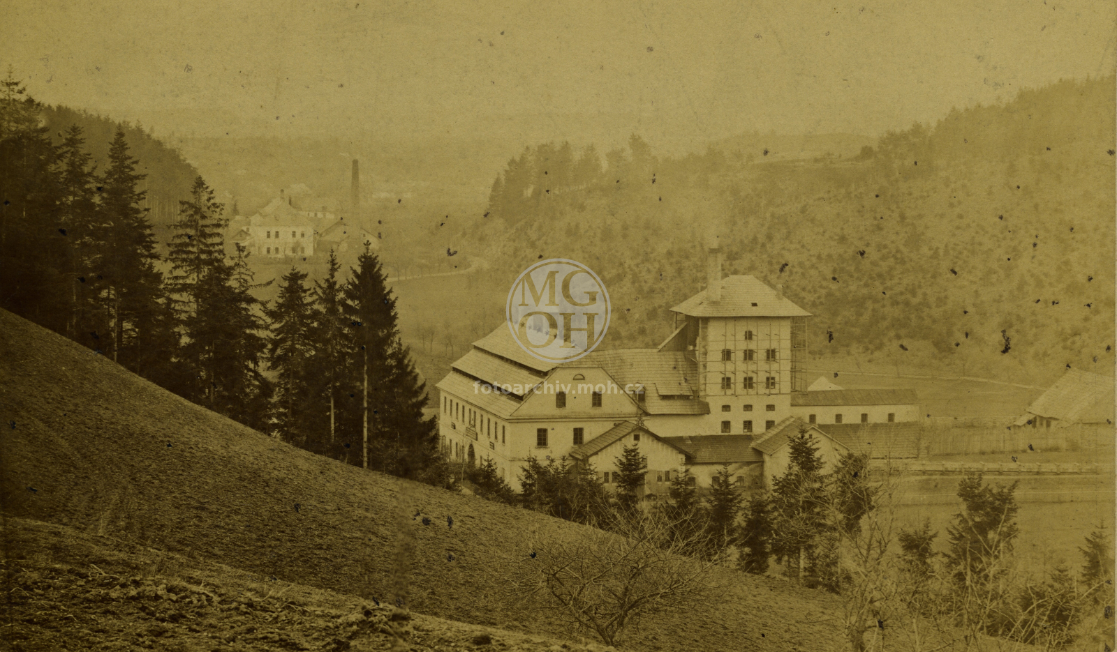 Fotografie - Sejkorovna; Sejkorovna a v pozadí Lerchovna