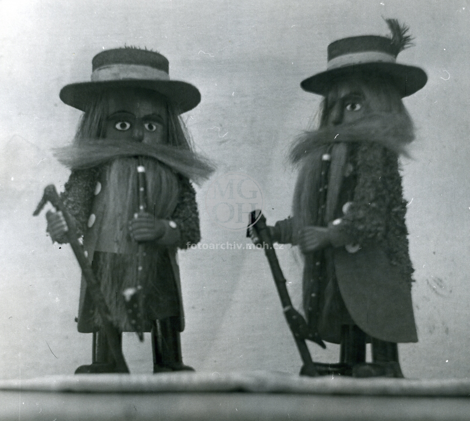 Fotografie - Figurky - Rampušáci 
Osoba: Křen J., řezbář