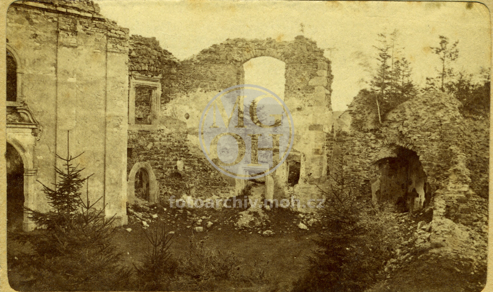 Fotografie - Pohledy na hrad