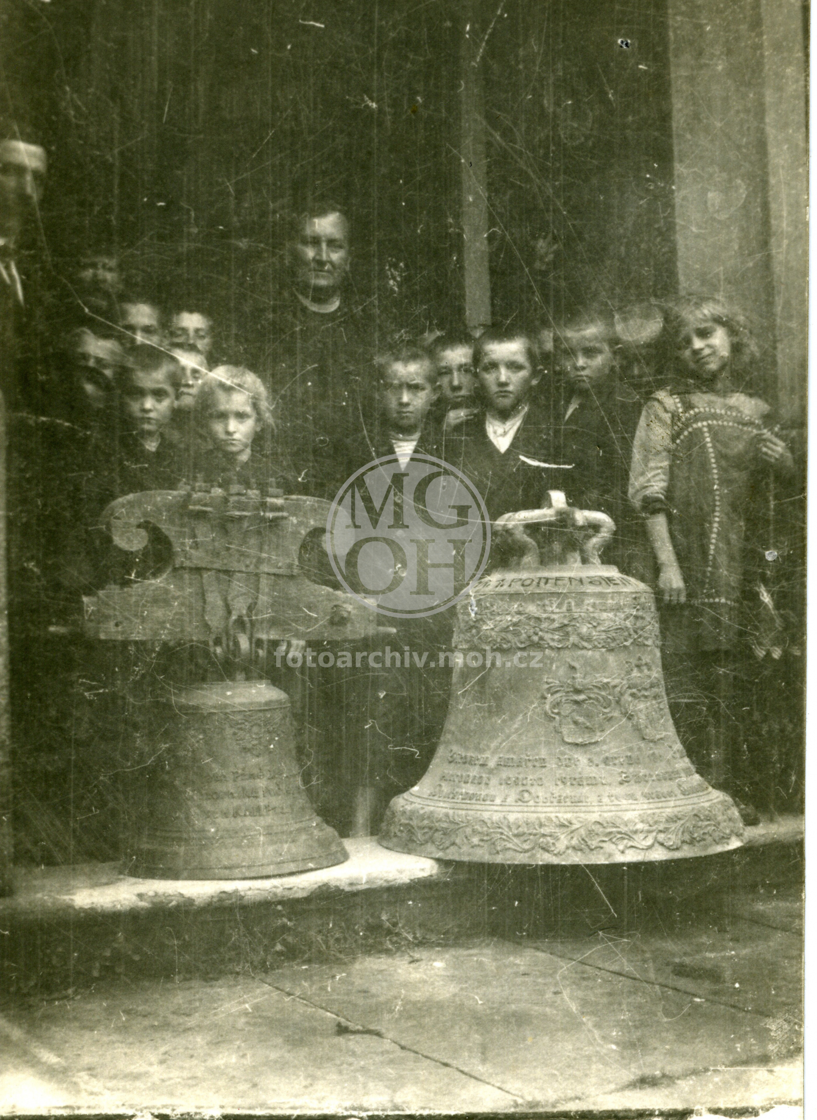 Fotografie - Rekvirované zvony v 1. sv. válce