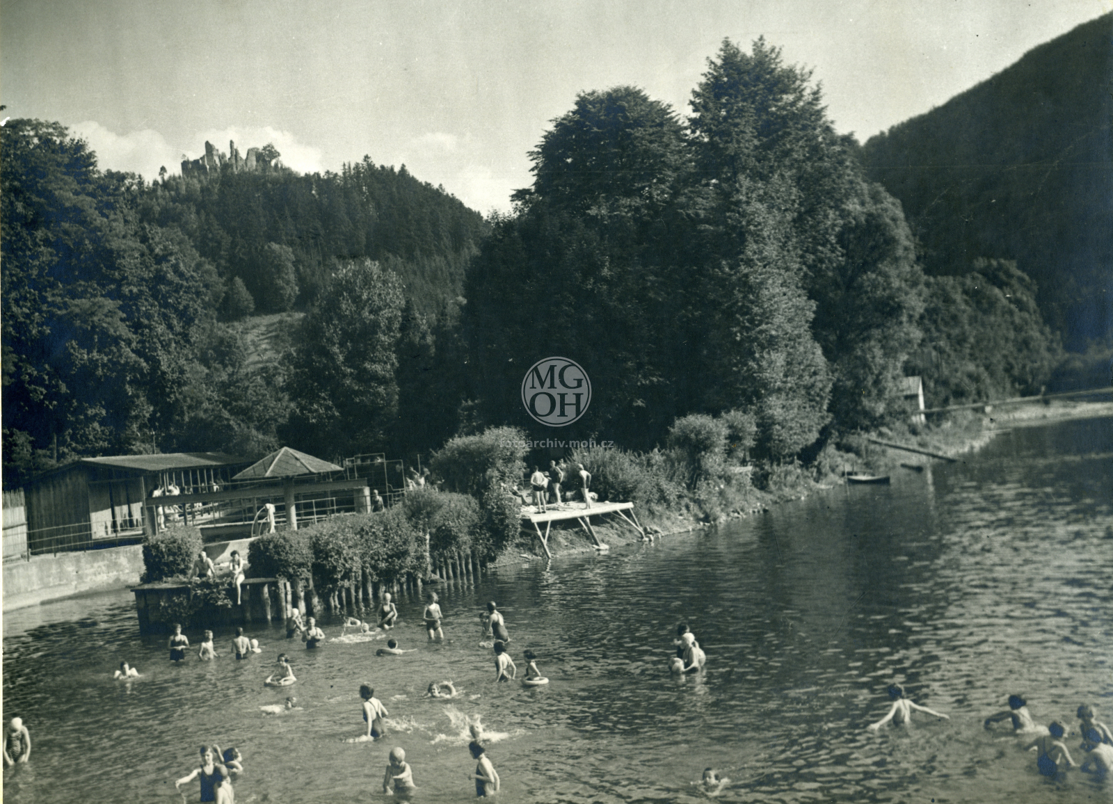 Fotografie - Most a plovárna na Orl.