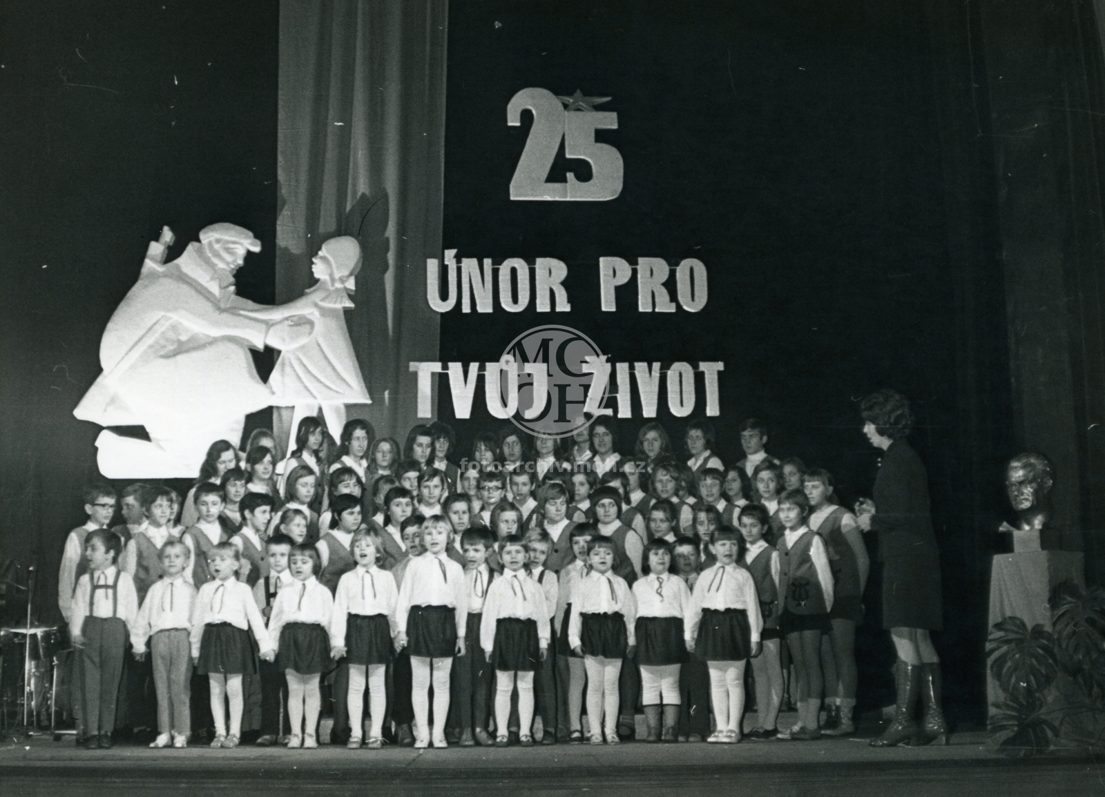 Fotografie - Oslavy Února - kult. program dětí