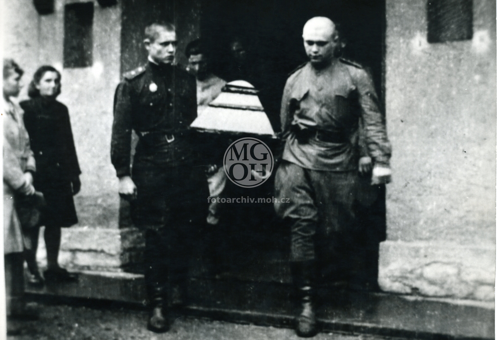 Fotografie - Pohřeb Rudoarmějce