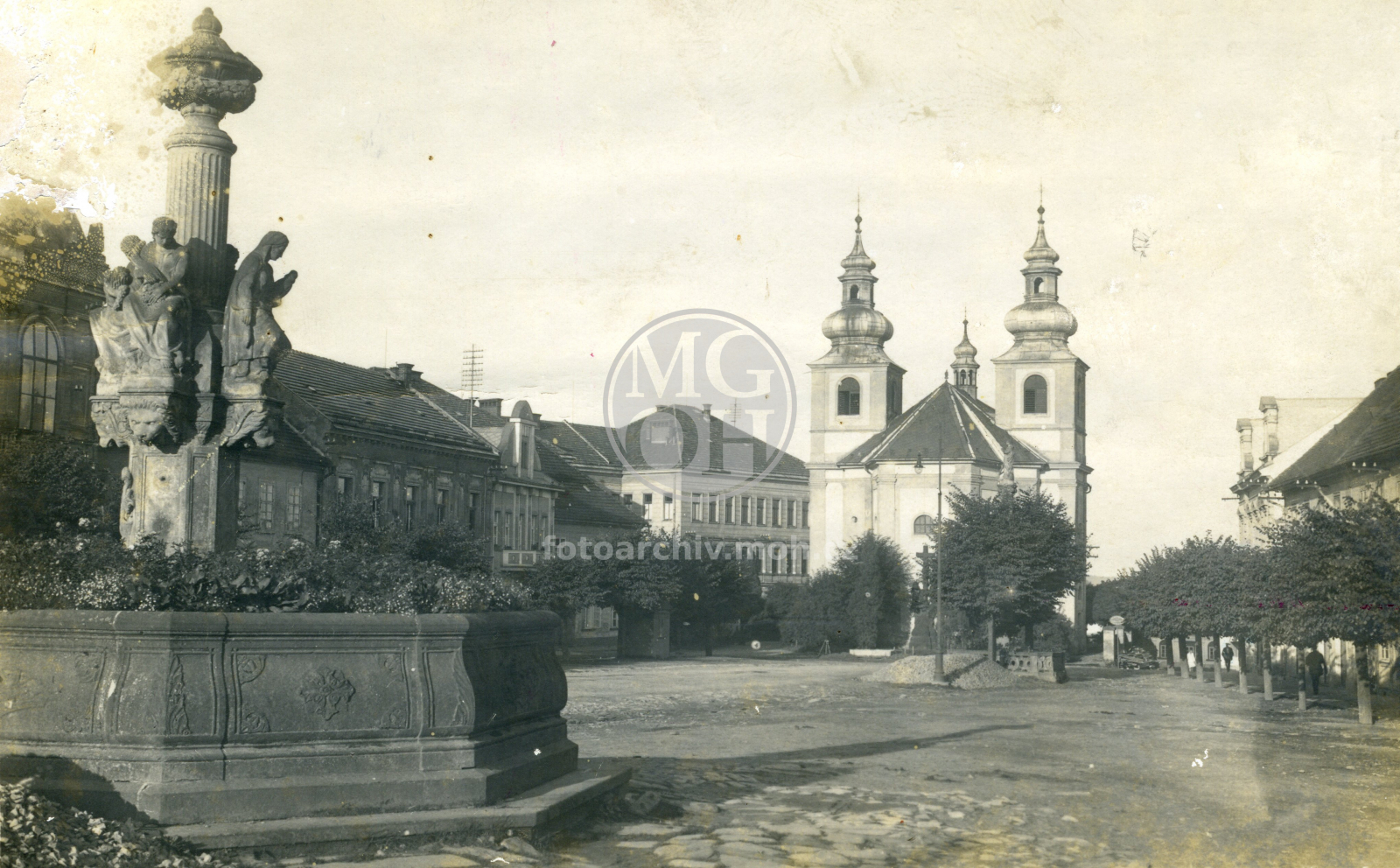 Fotografie - Husovo náměstí