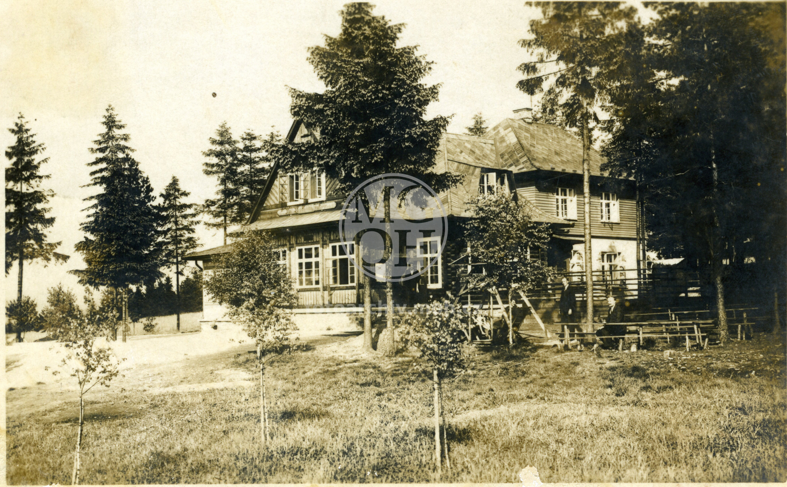 Fotografie - Pohled na Bednářovu chatu na Vyhlídce